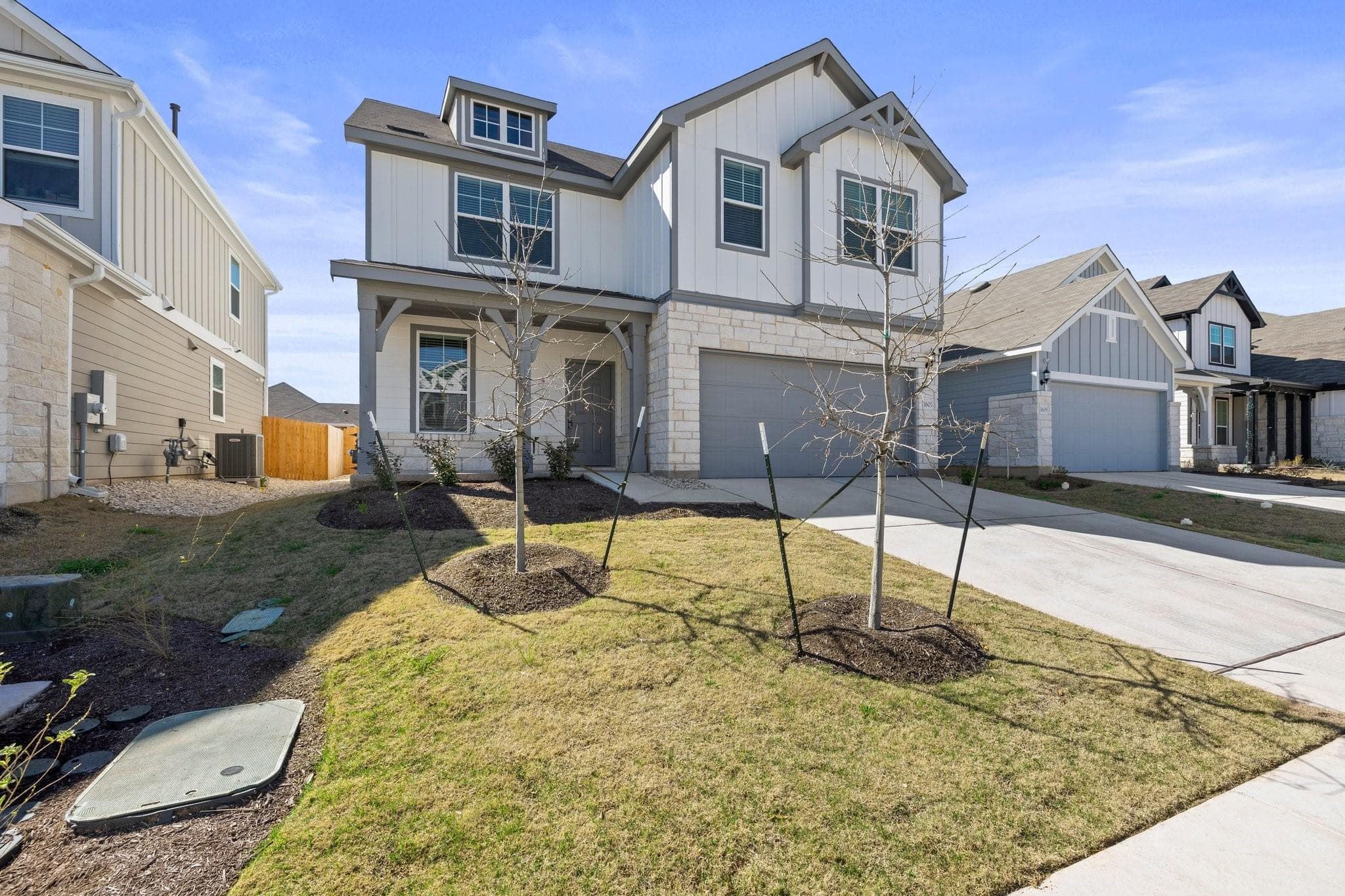 1605 Holly Lake Dr