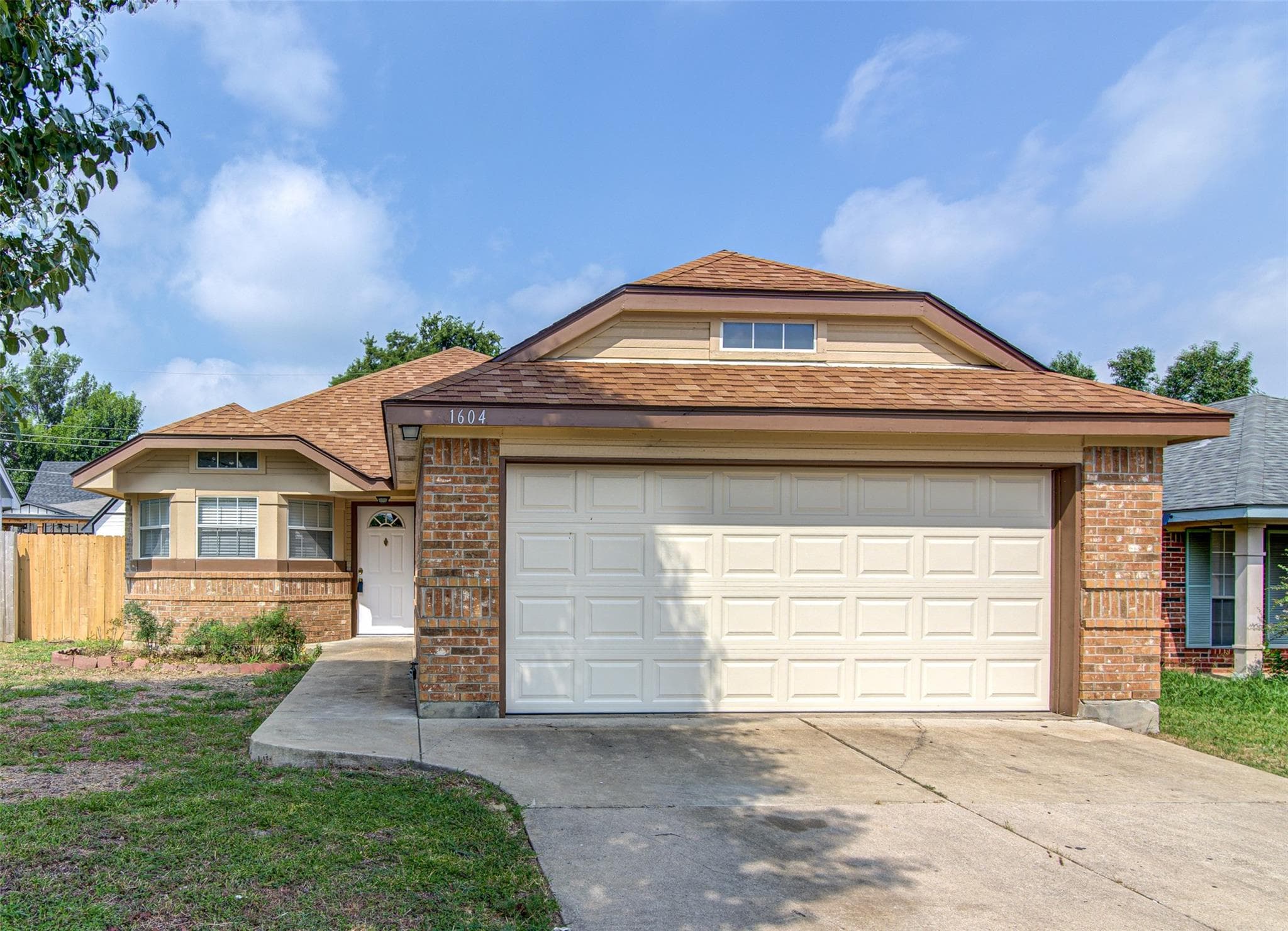 1604 Southwestern Trl