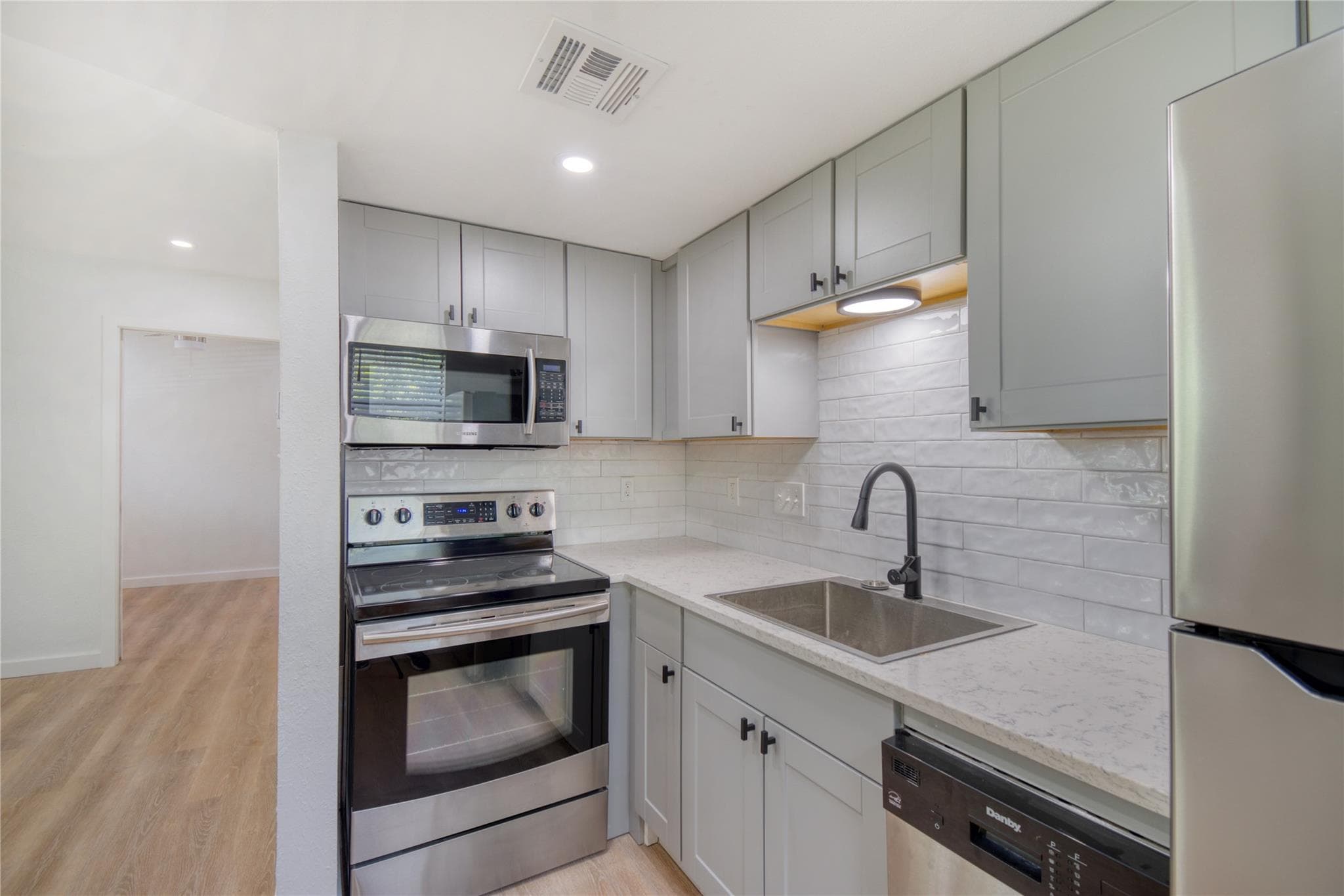 2500 Burleson Rd #701