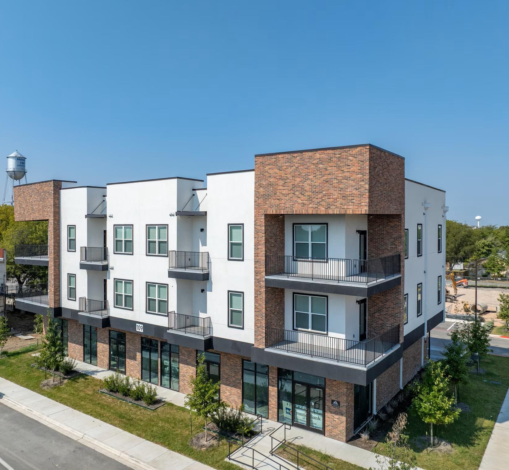 109 N Lexington St #202