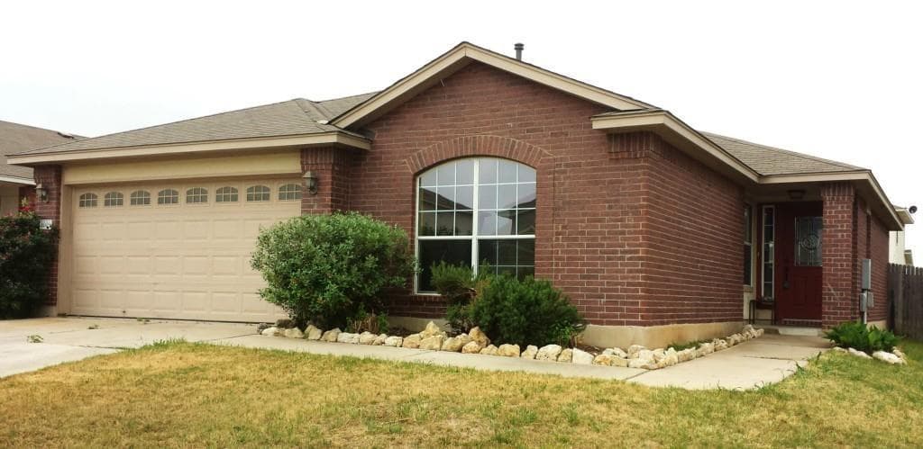 1009 Clayton Dr