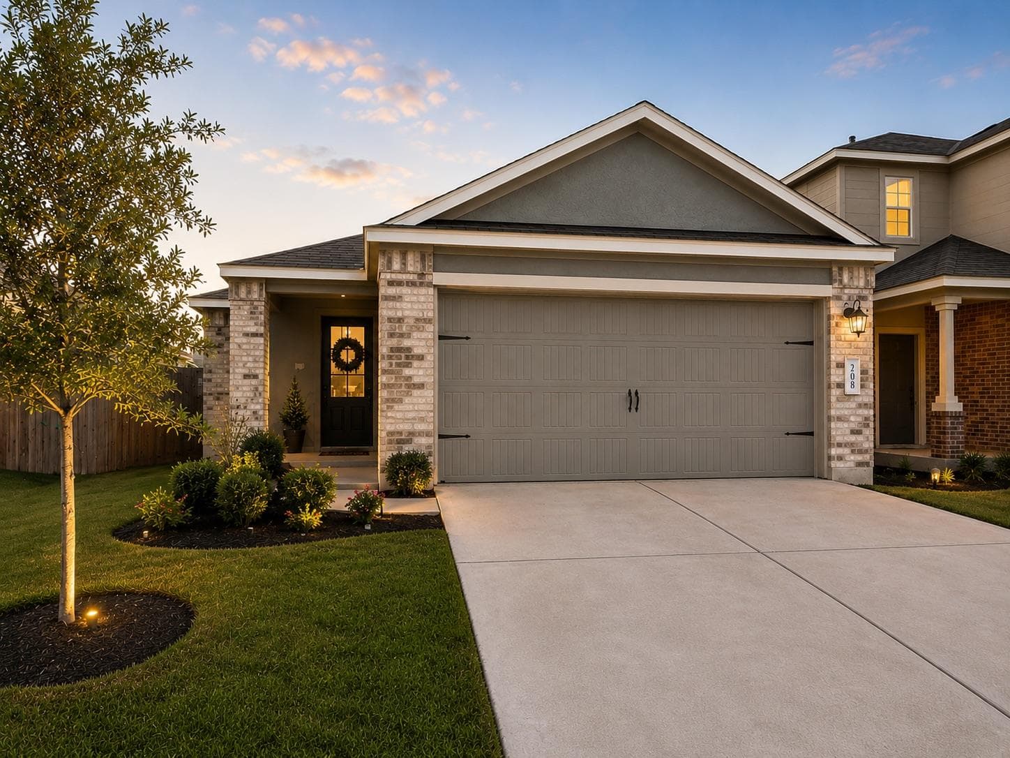 208 Longbridge Dr