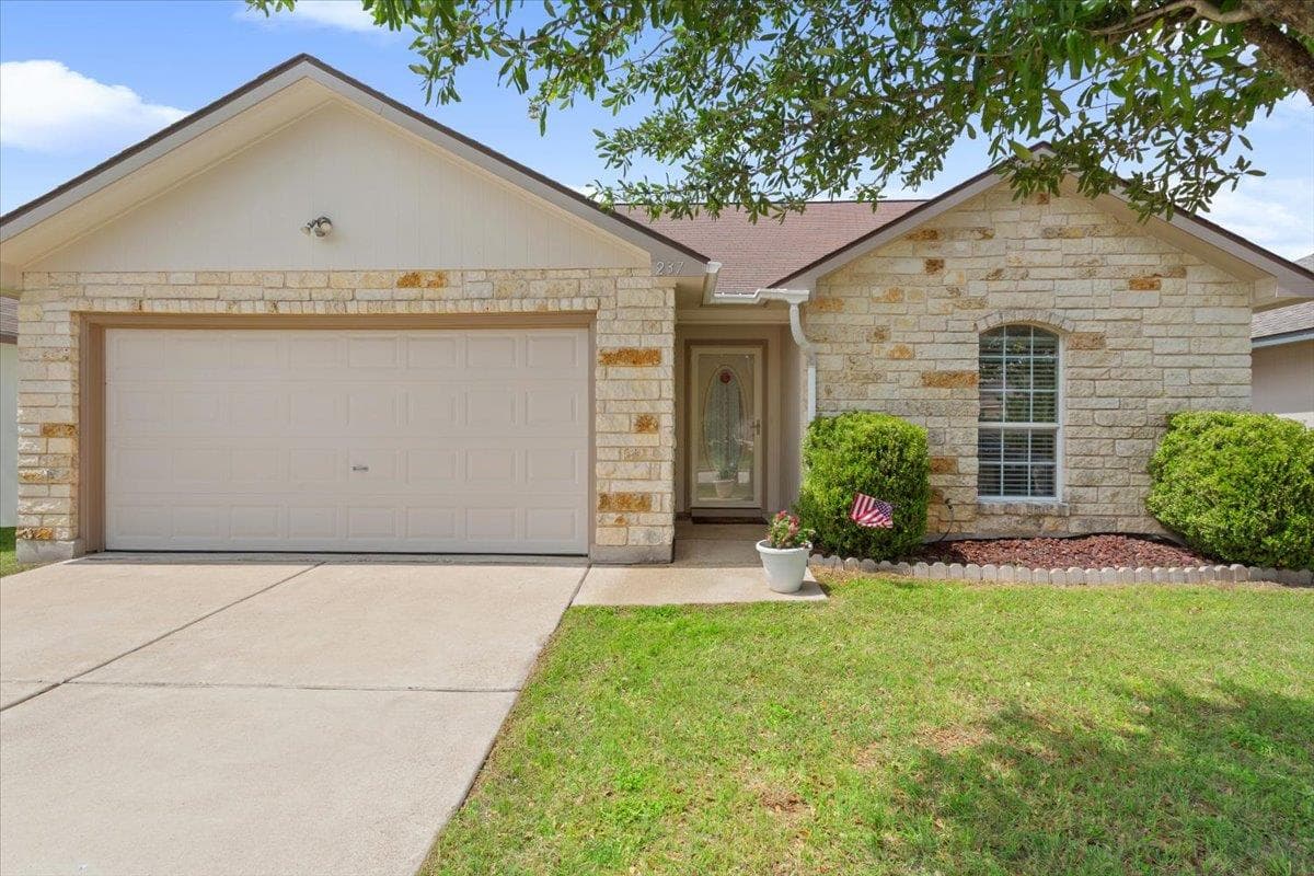 237 Moonstone Dr