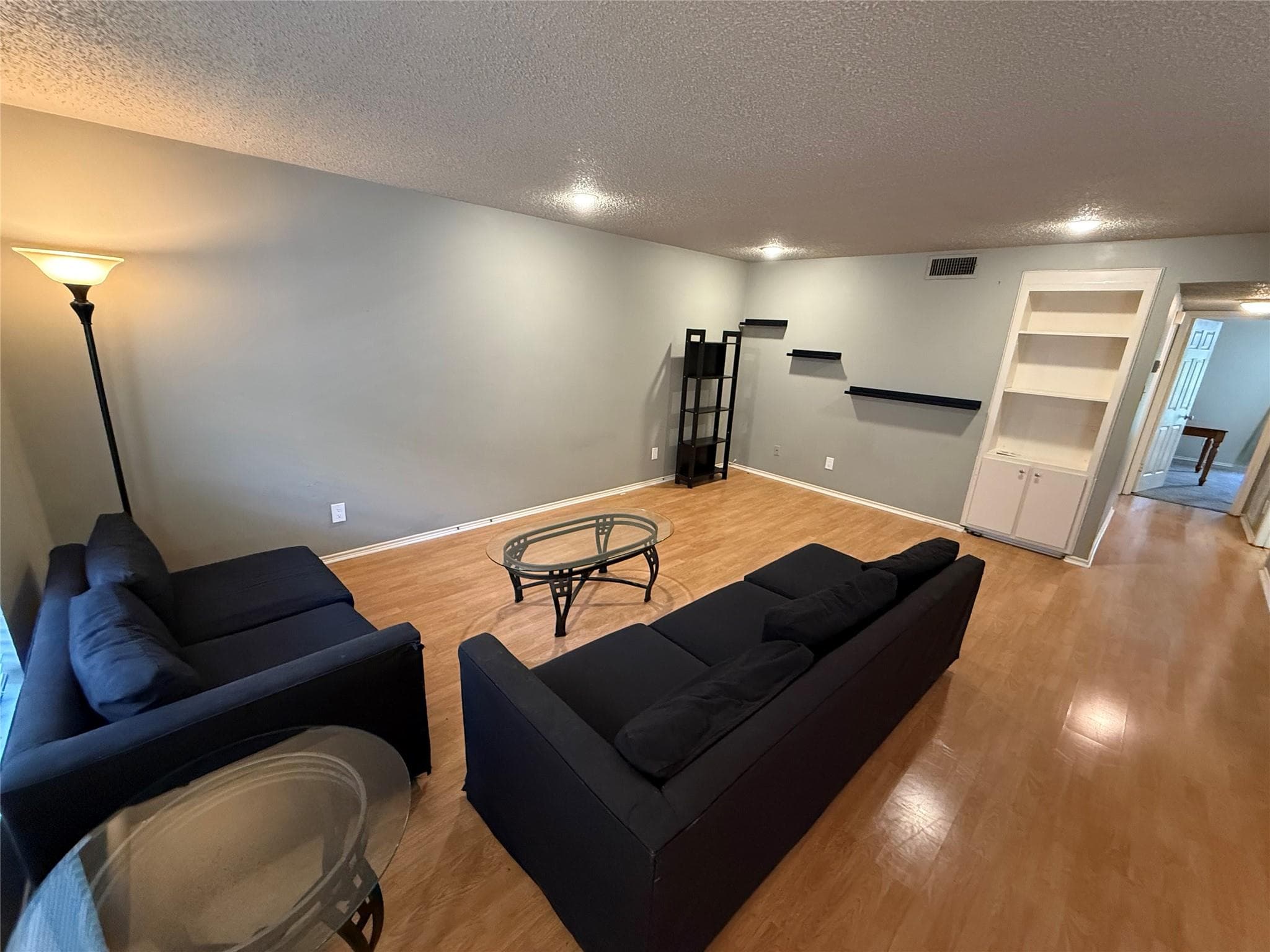 2401 Leon St #209