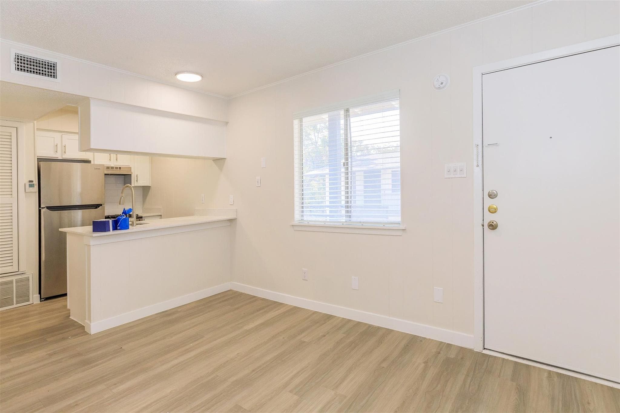 4206 Avenue A None #103