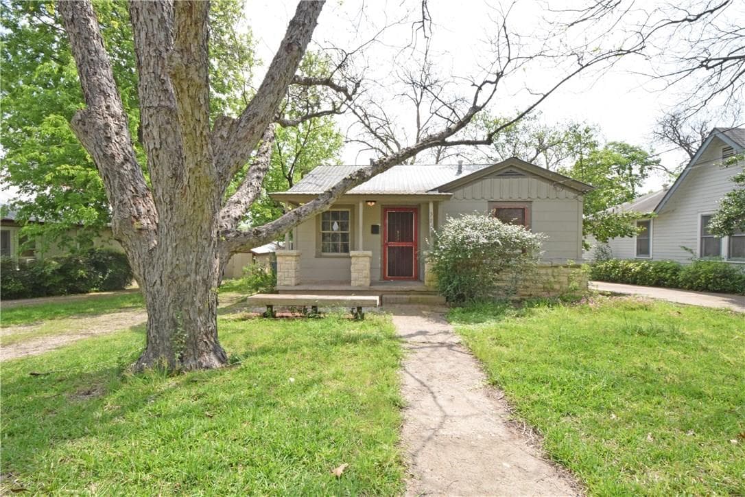 3701 Werner Ave