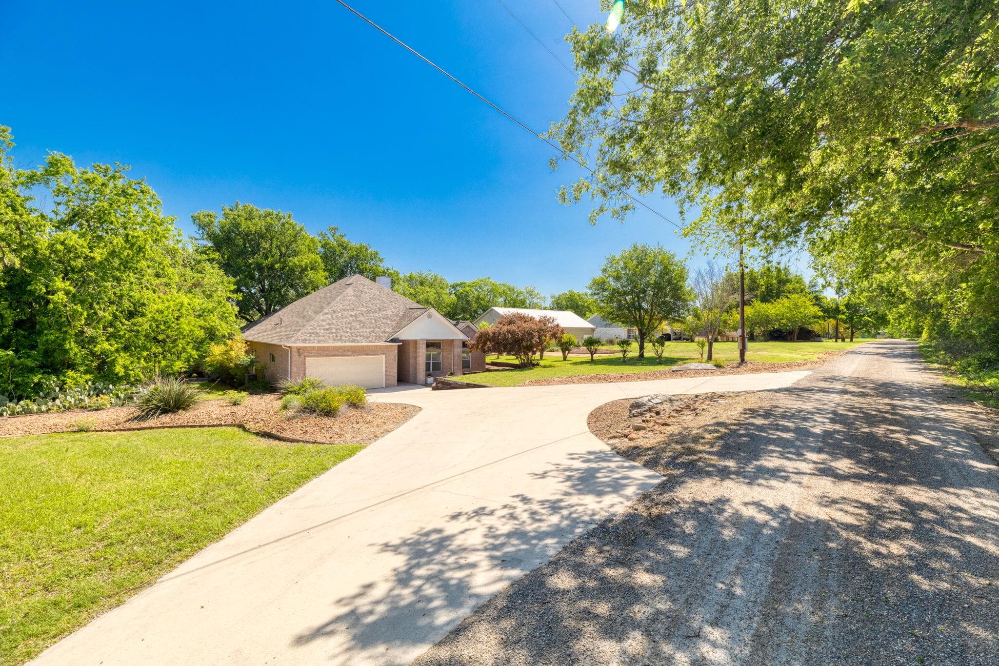 326 Red Bird Ln