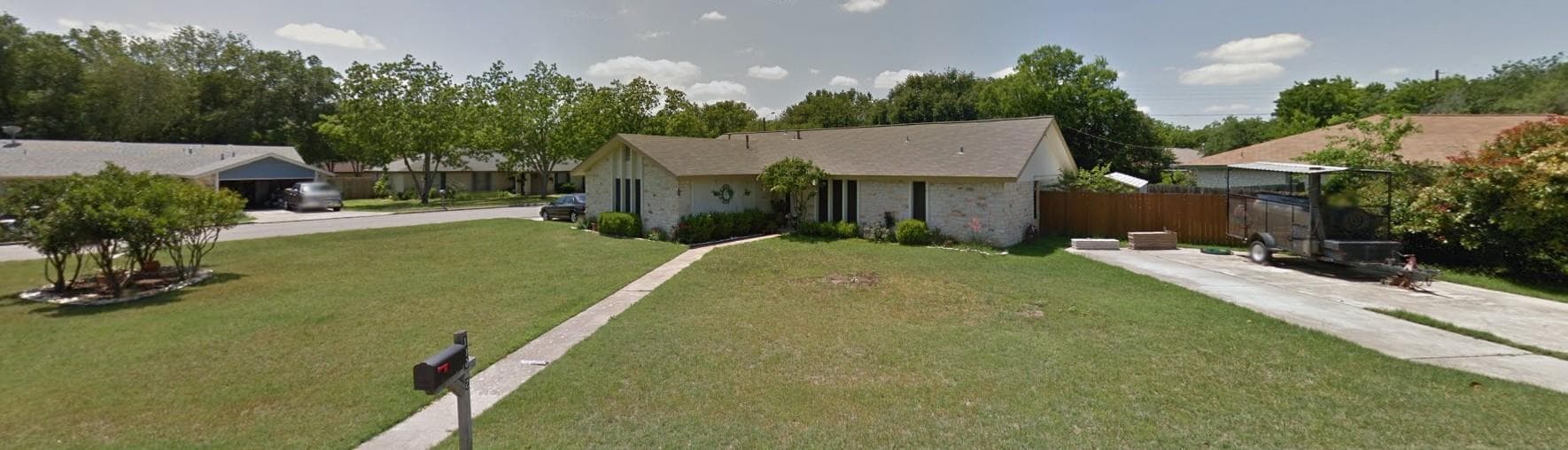 1002 Creekbend Cv
