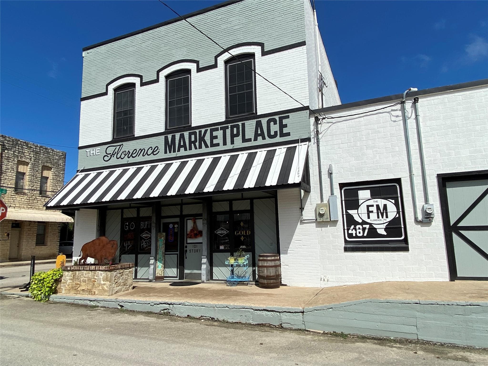 101 Story Ave