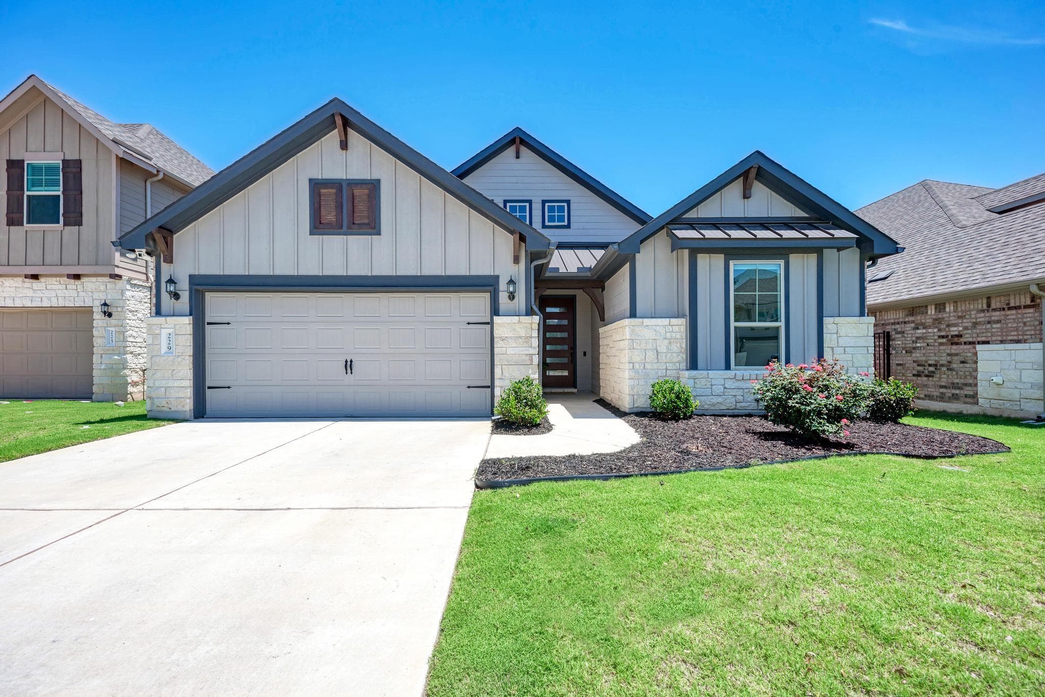 229 Canyoncrest Way