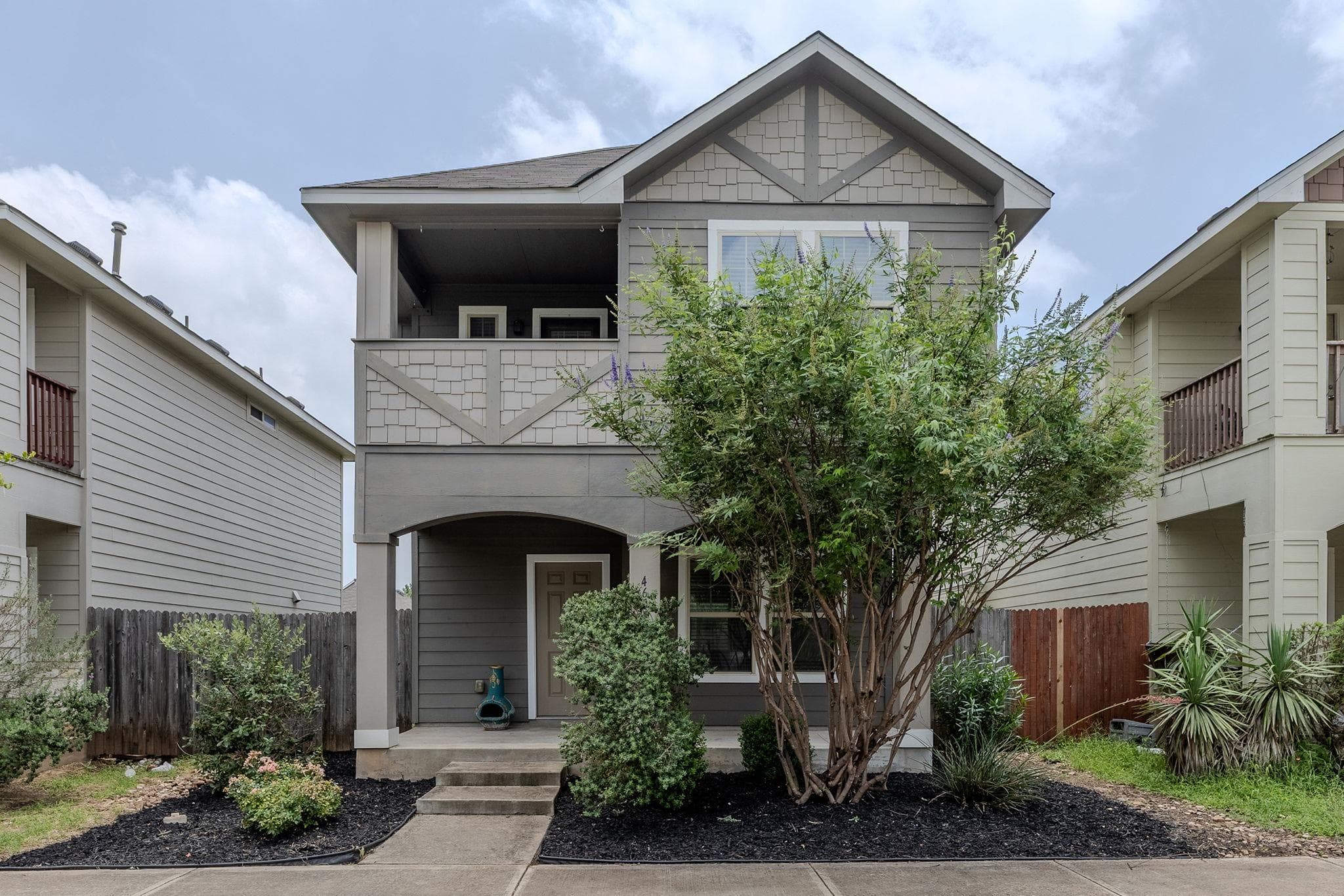 4607 Graceful Ln