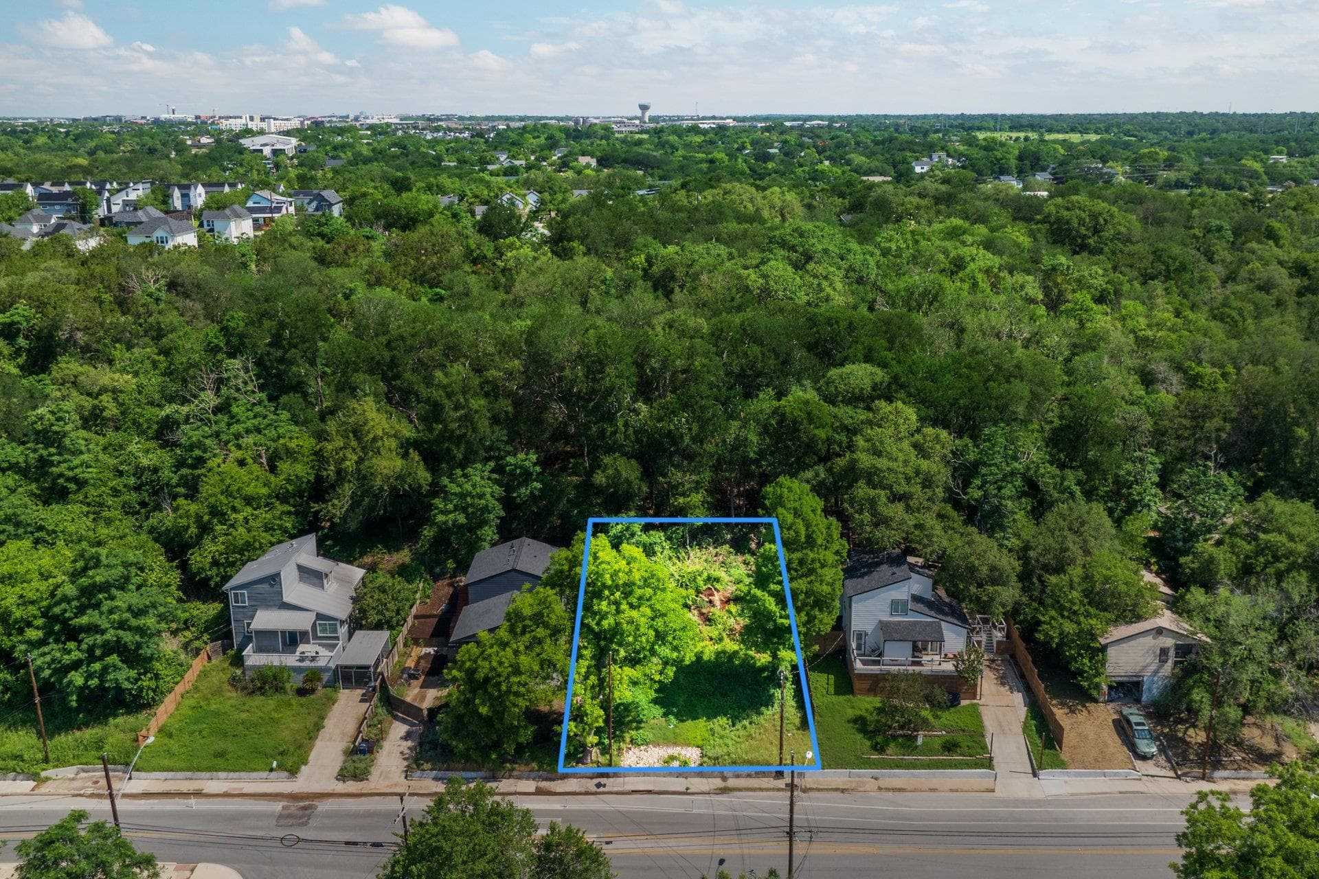 3600 Oak Springs Dr