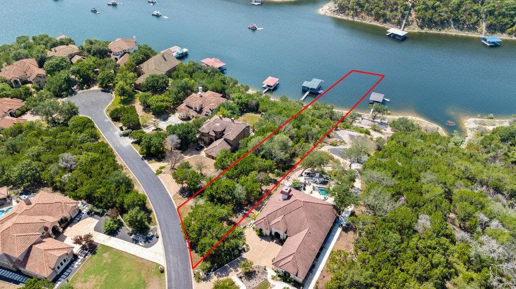 18504 Monet Pointe Dr