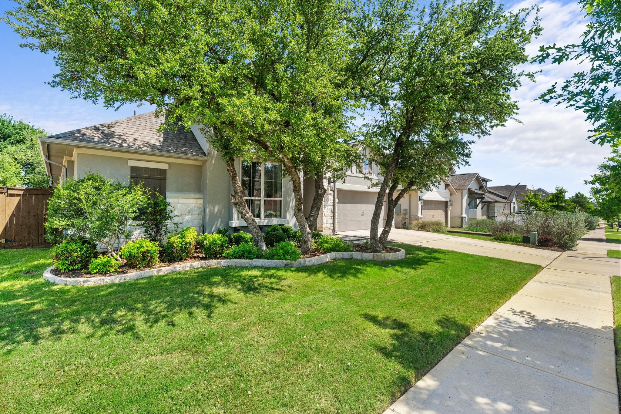 813 Heartleaf Dr