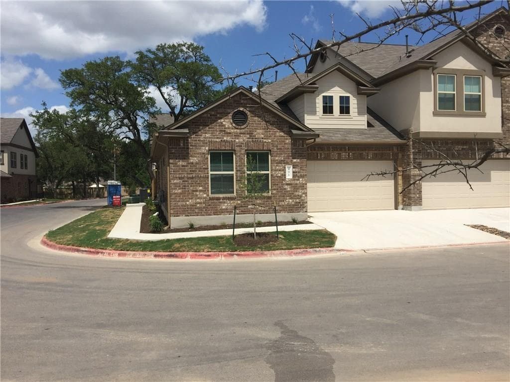 2304 S Lakeline Blvd #491