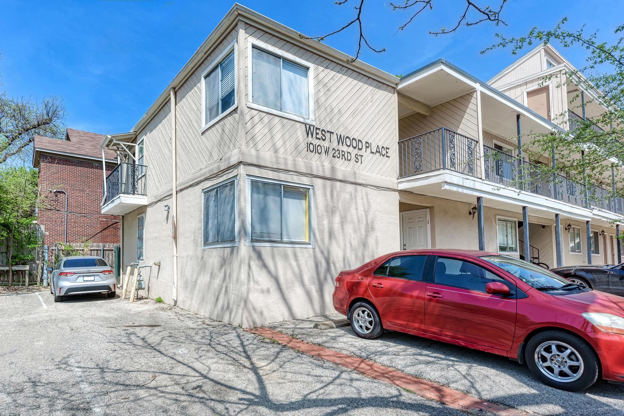 1010 W 23rd St #5
