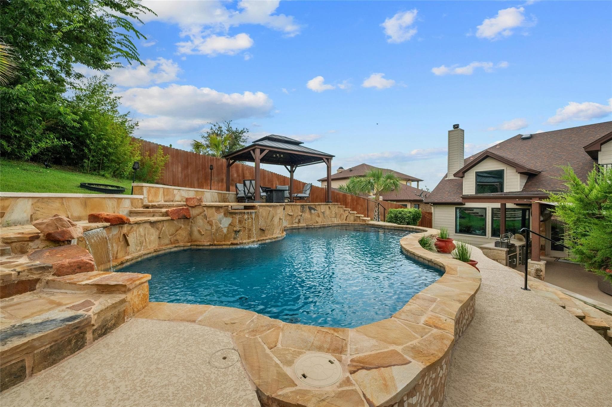 1207 Sledge Dr