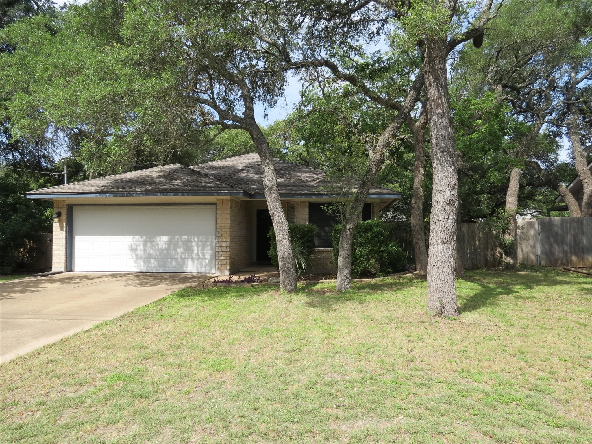 1503 Serene Oaks Dr