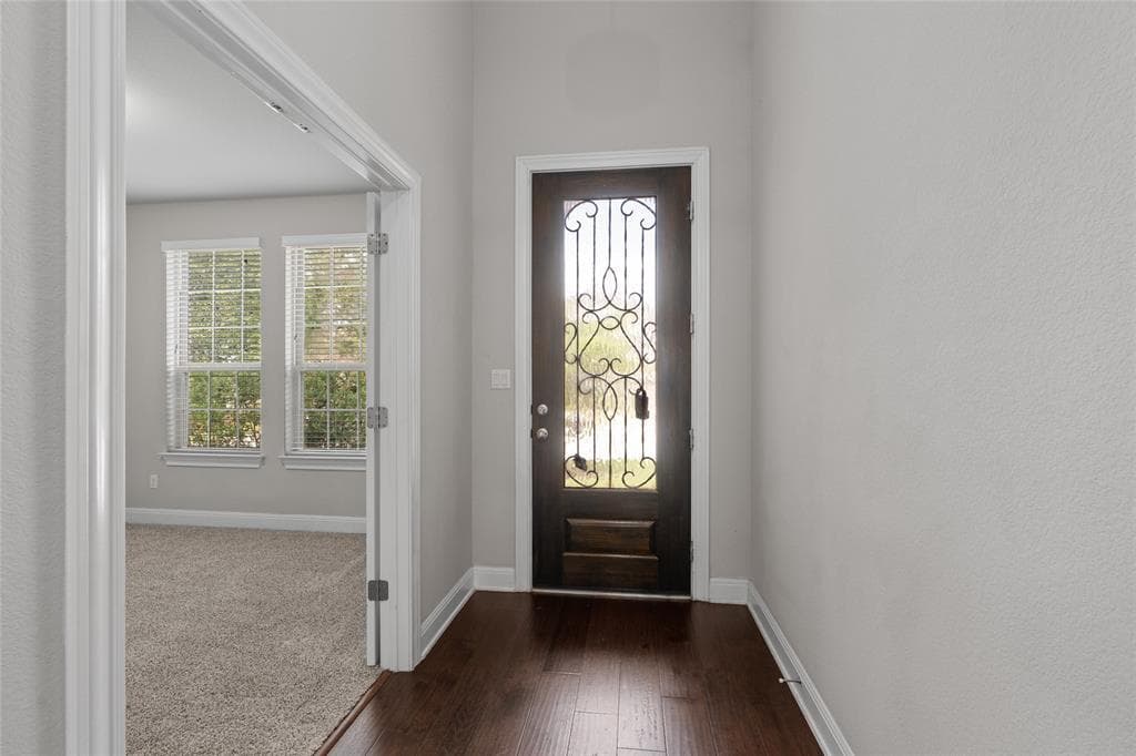 15601 Cabrillo Way