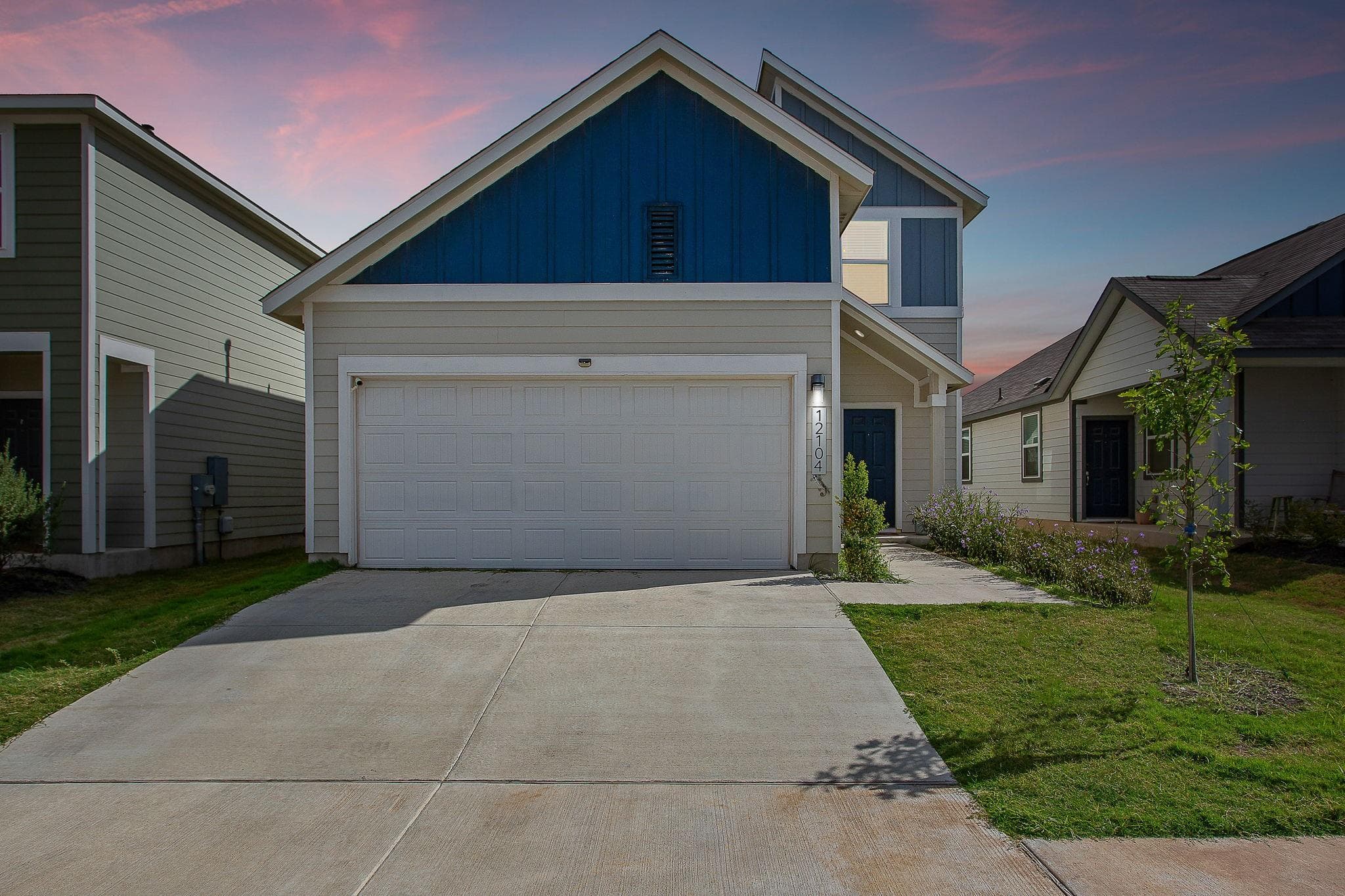 12104 Cimaizon Dr