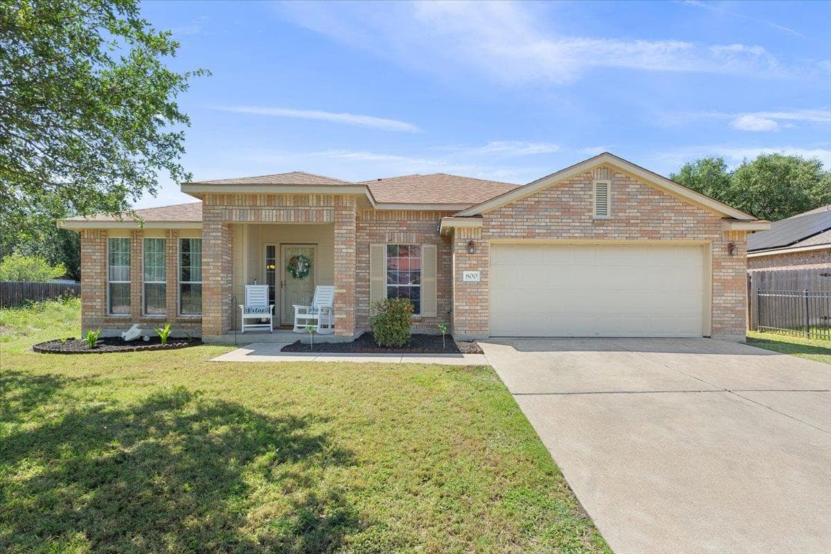 800 Cattail Cir