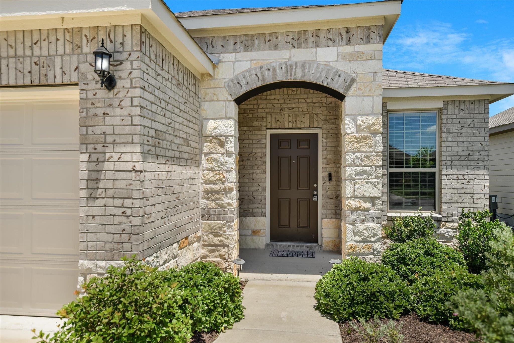 216 The Duke Dr