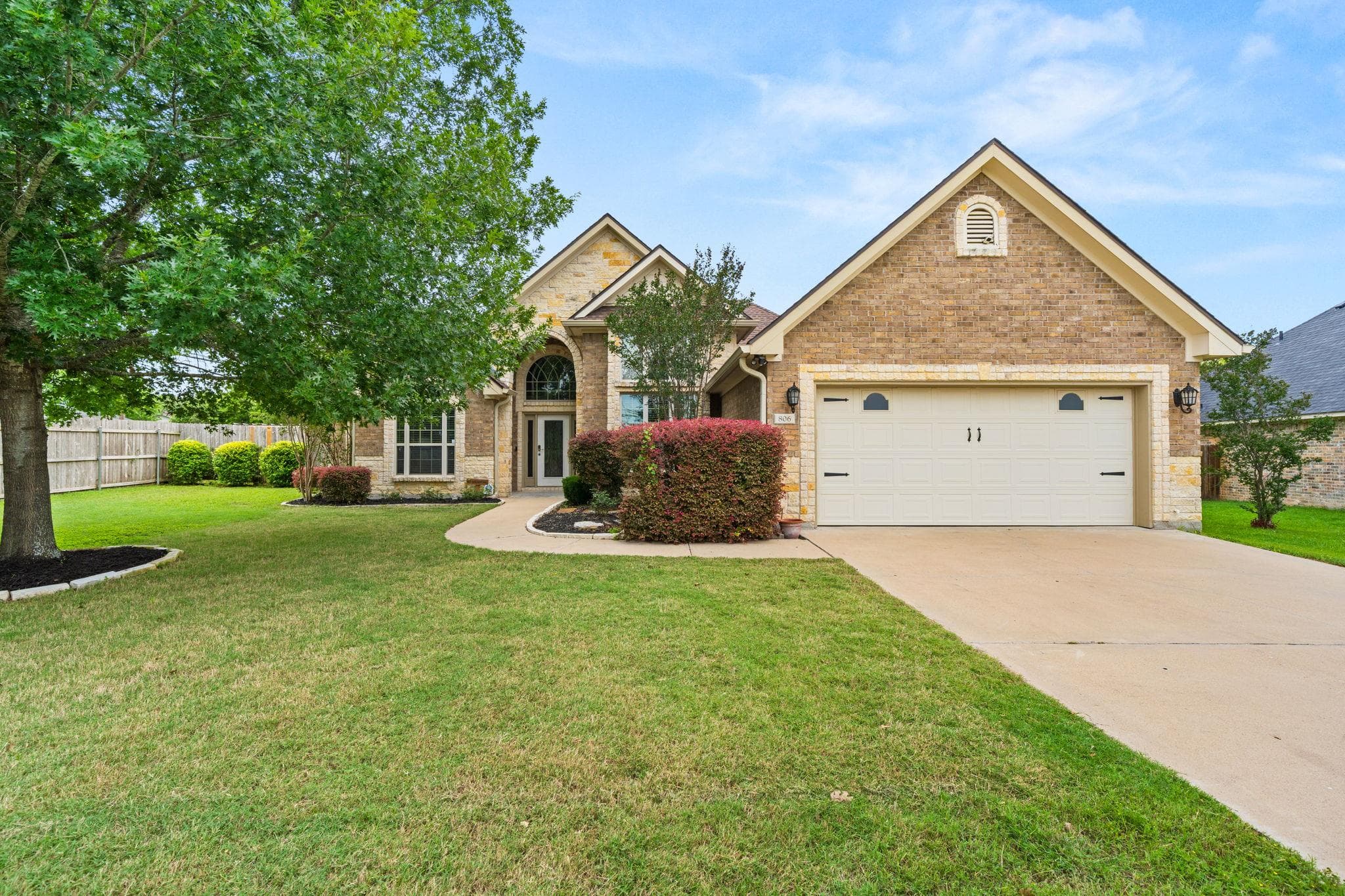 806 Marshall Dr