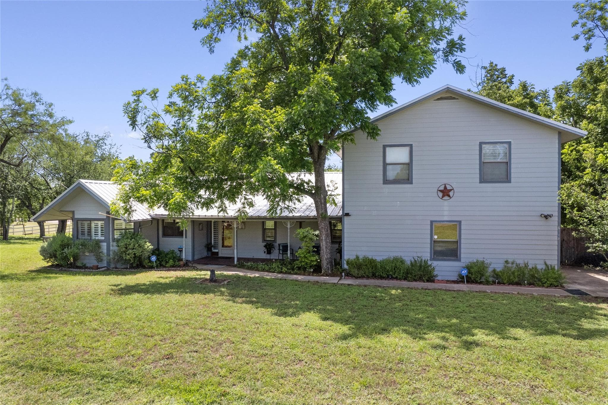 6448 River Oaks Dr