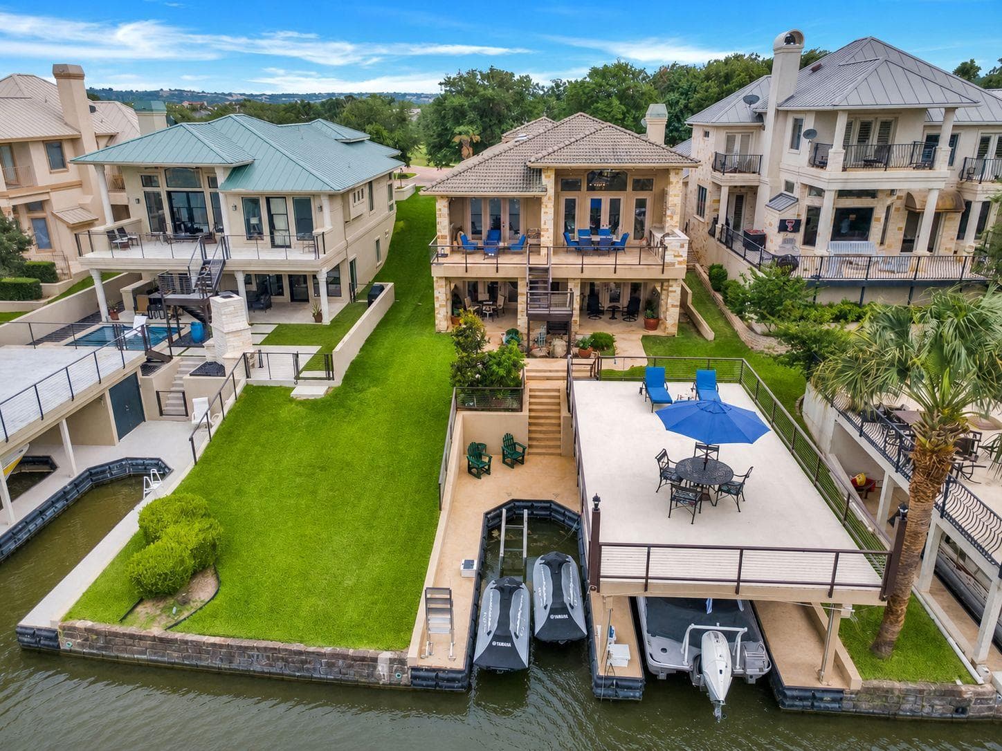 223 Dominion Dr