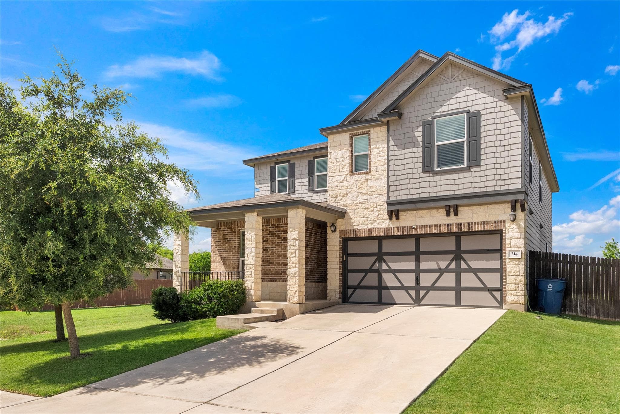 214 Saranac Dr