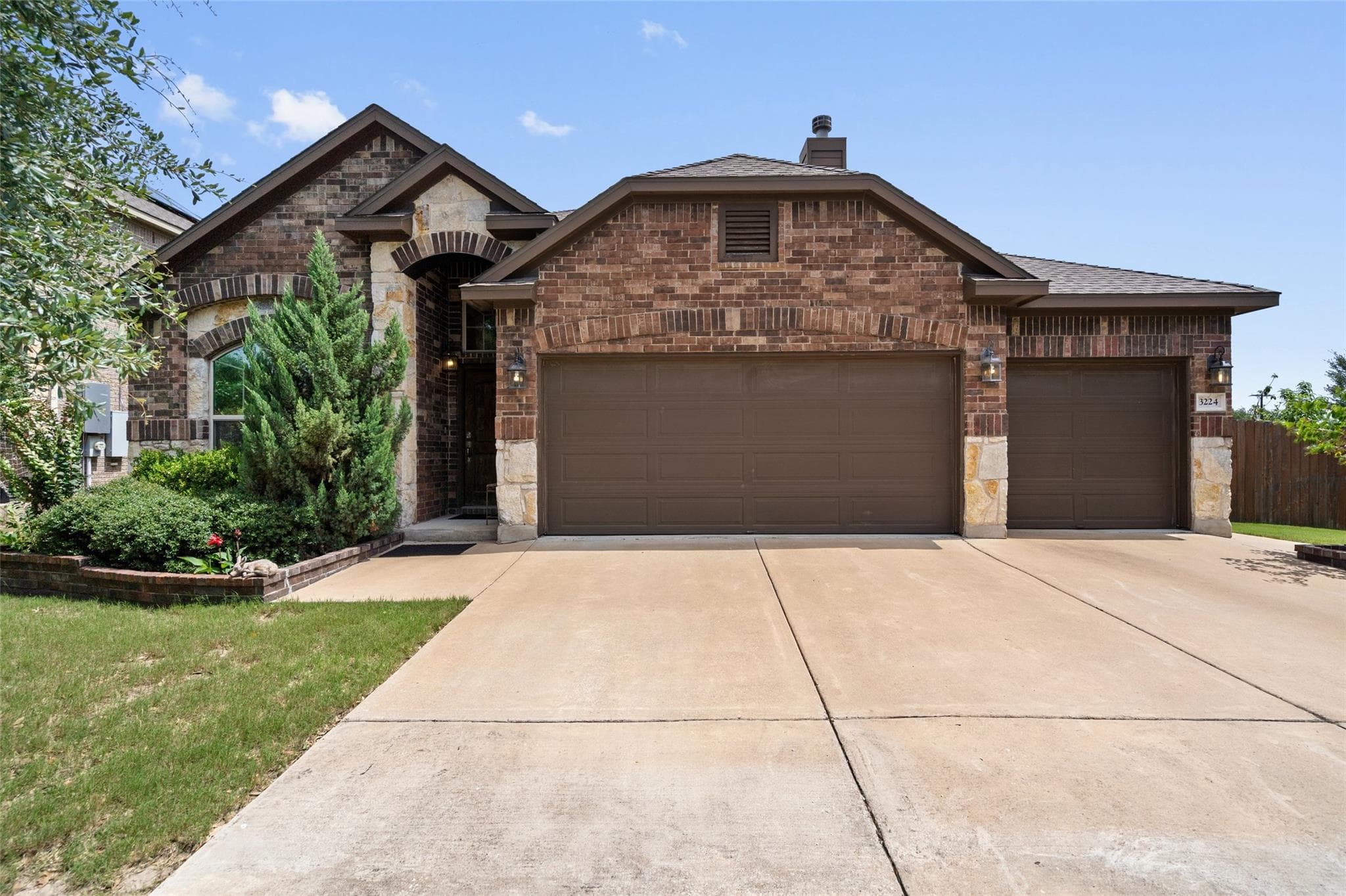 3224 Honey Peach Way