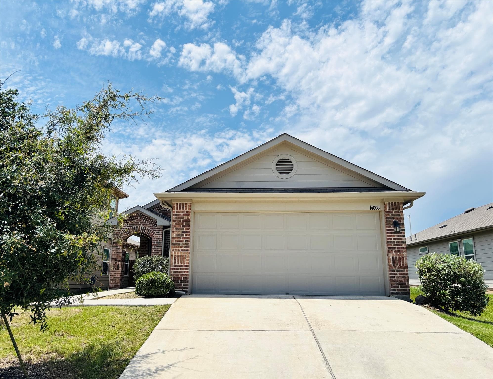 14008 Heywood Dr