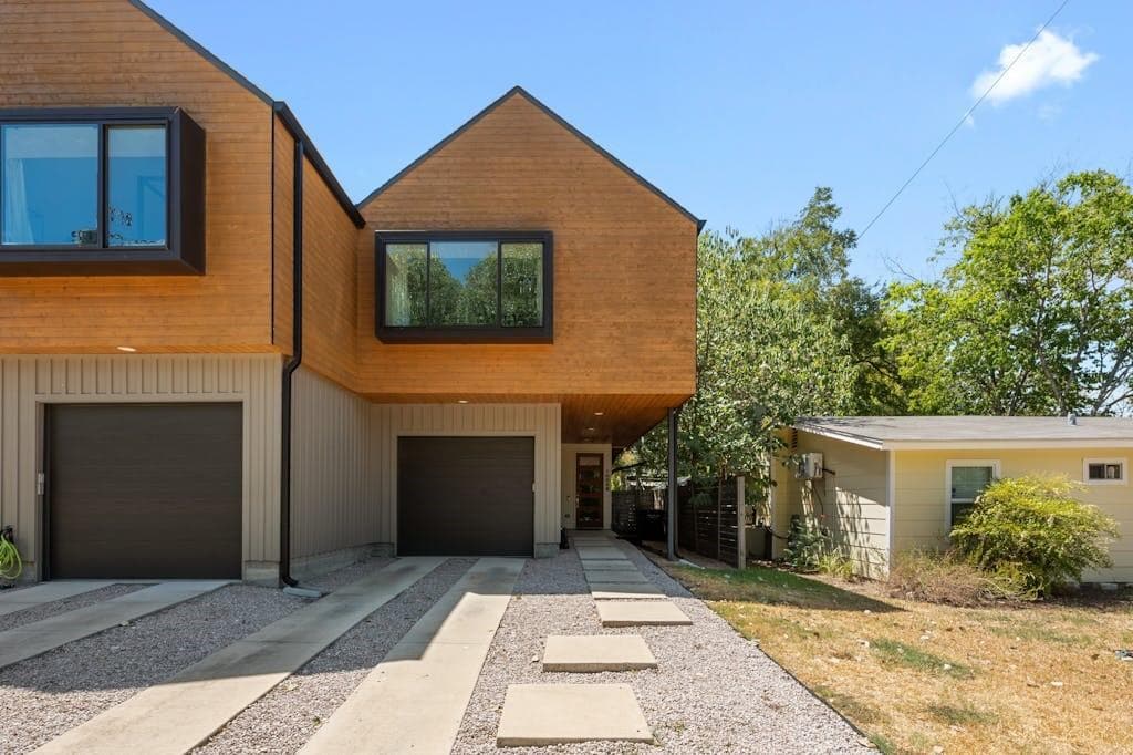 1005 Cardinal Ln #B