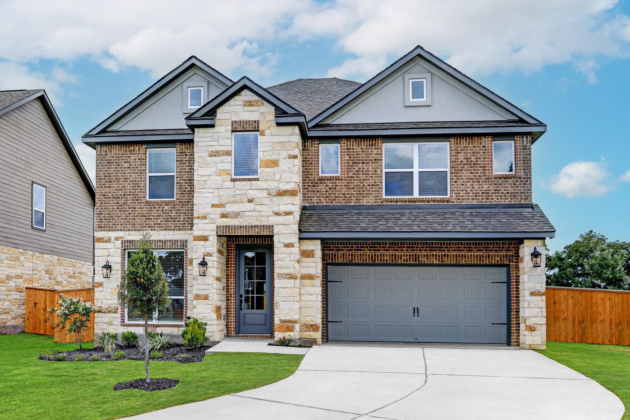 120 Periwinkle Ln
