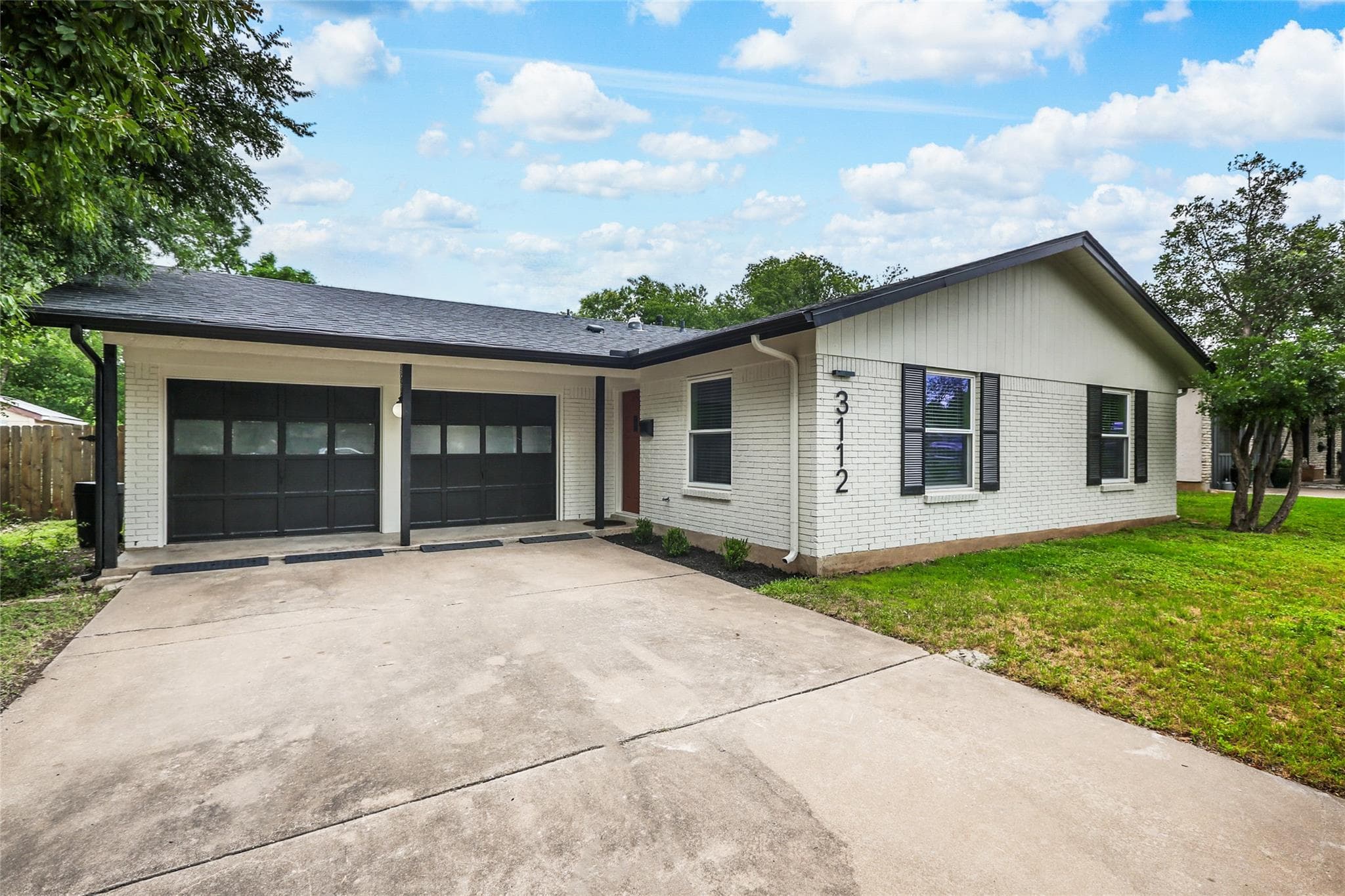 3112 Crosscreek Dr