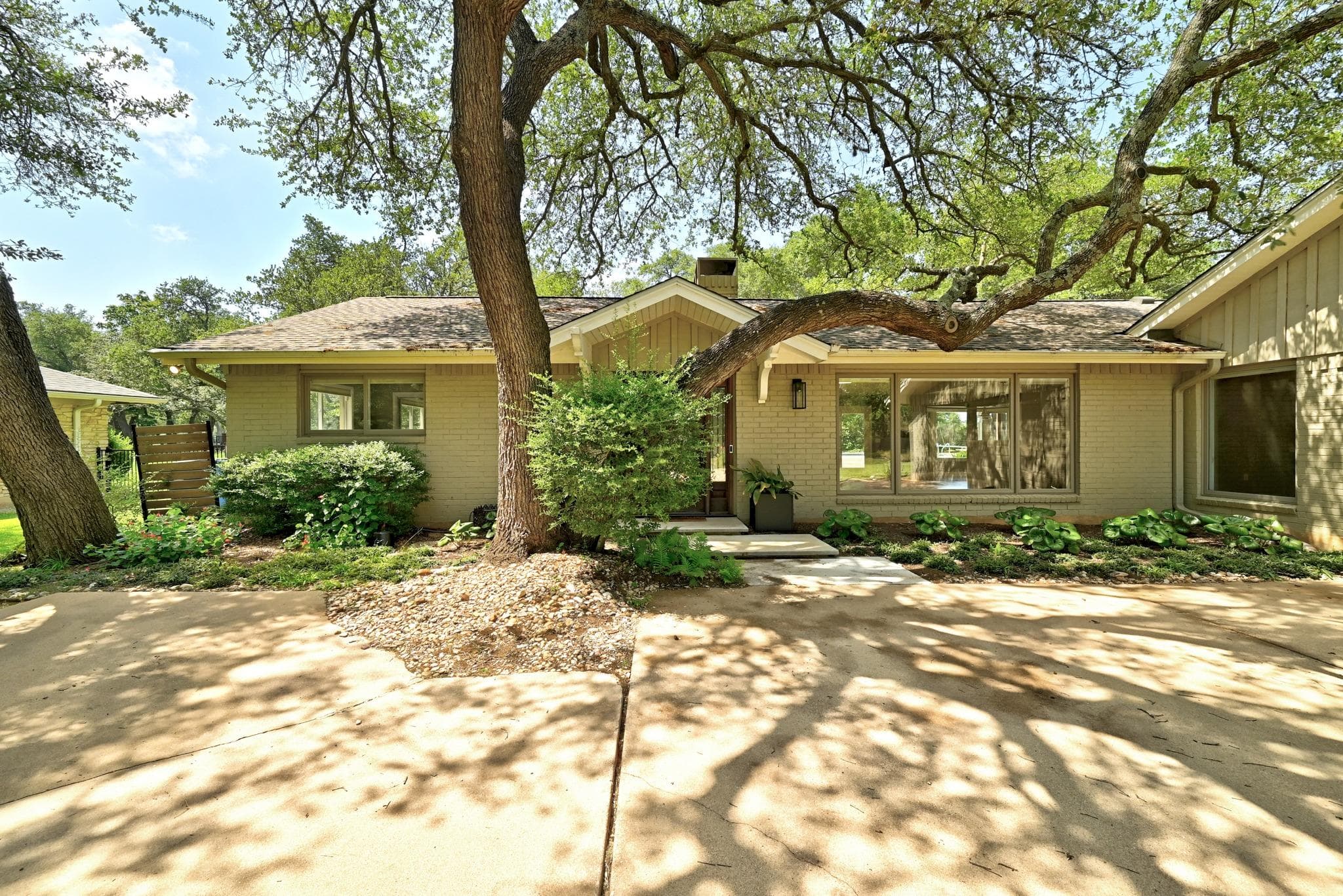8608 Crest Ridge Cir