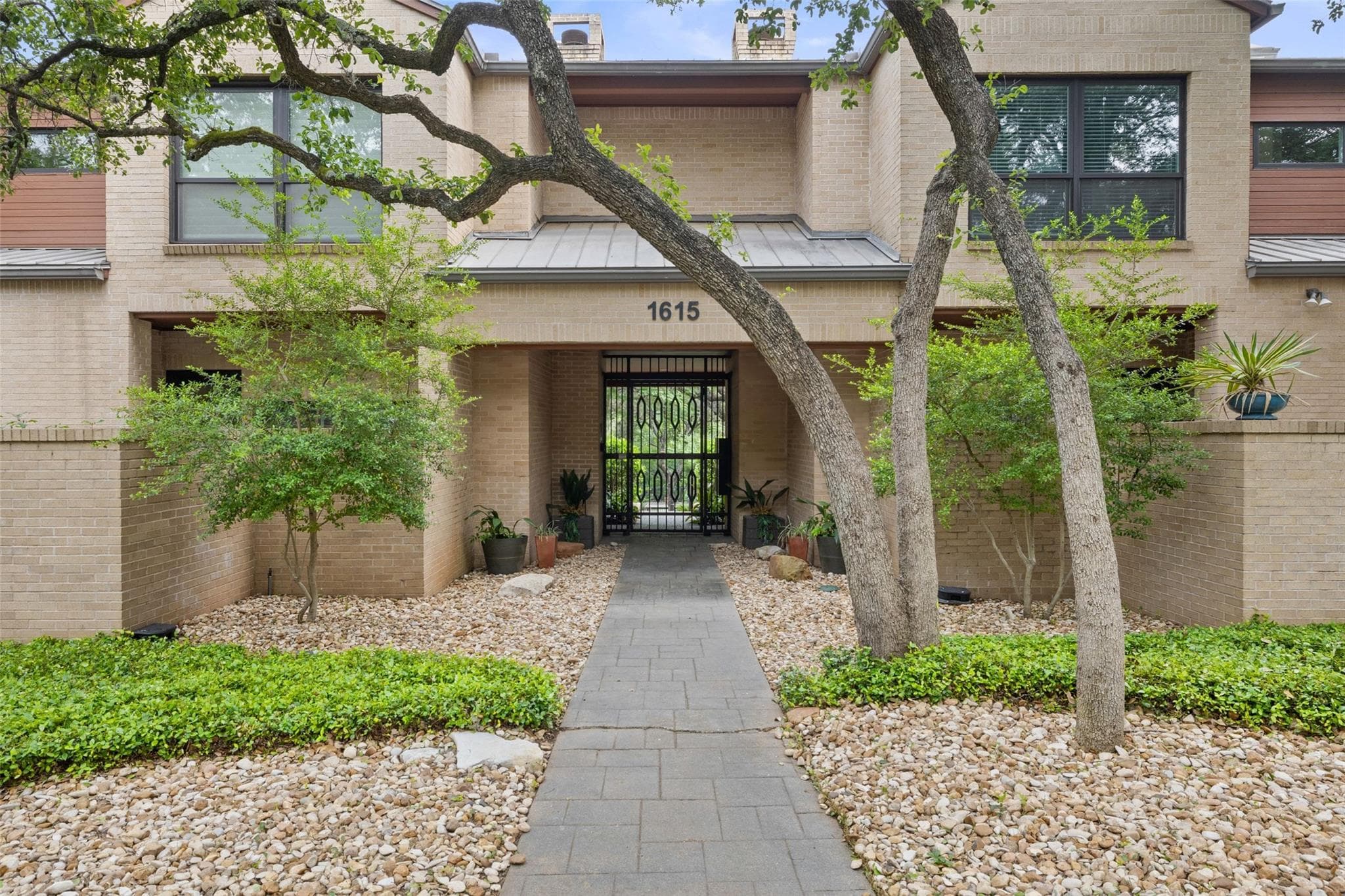 1615 Spyglass Dr #4