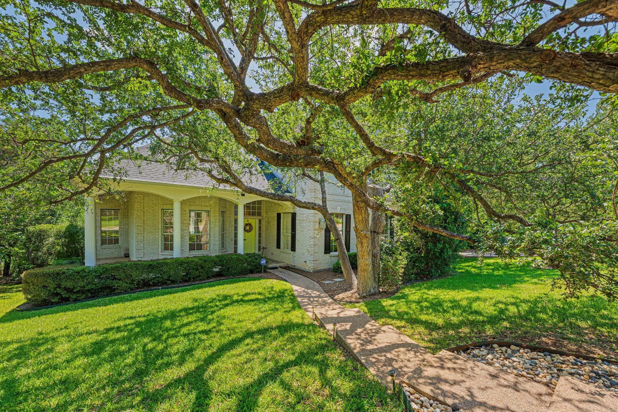 304 River Down Rd