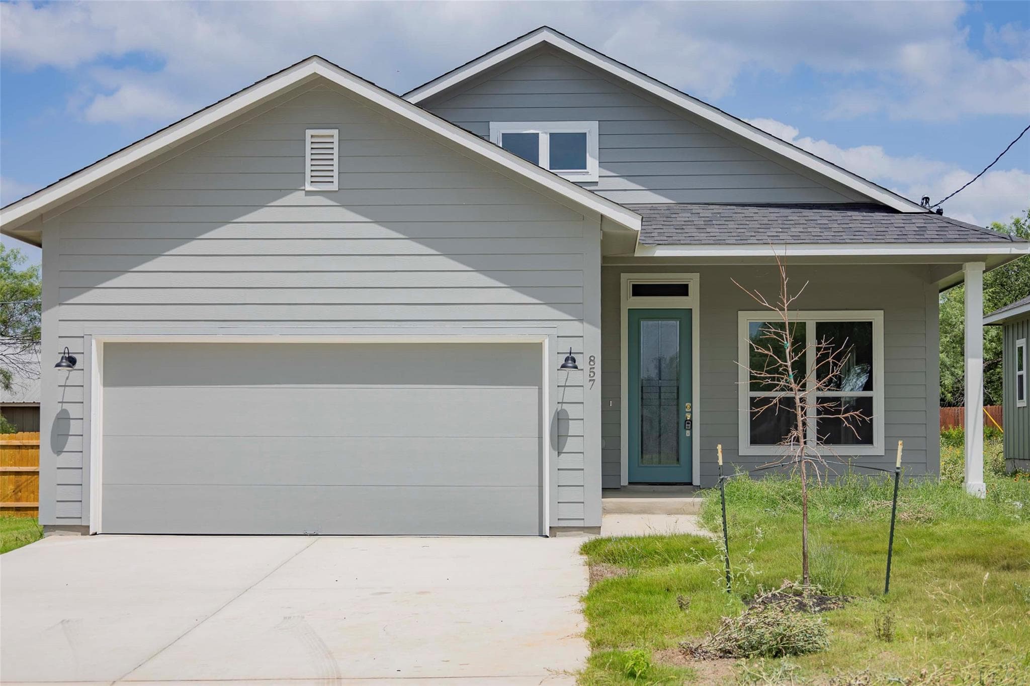 857 Cypress Ln
