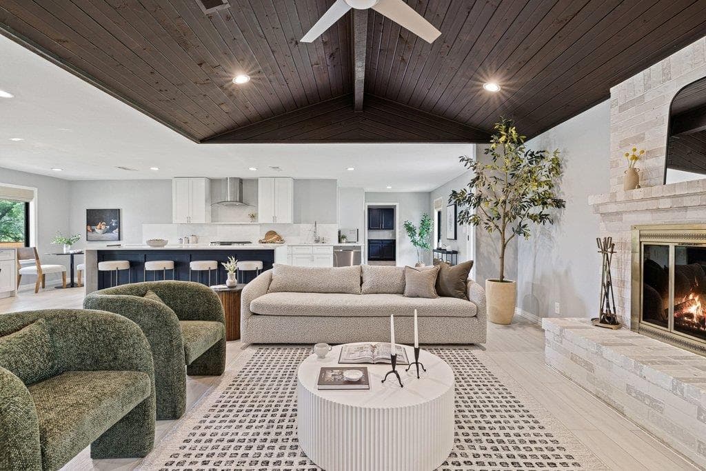 1609 Mesquite Ln