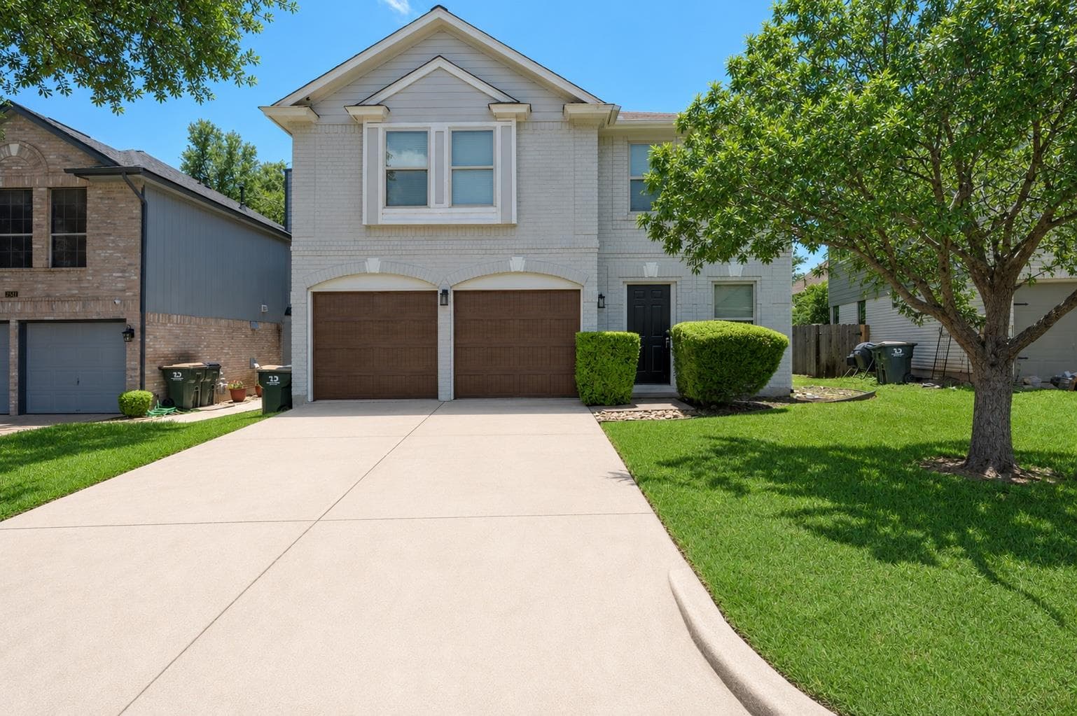 7601 Windrush Dr