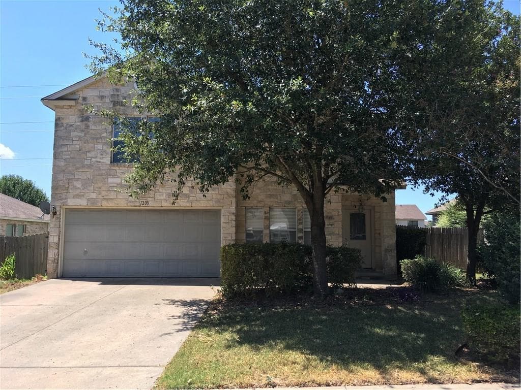 1203 Sheltie Ln