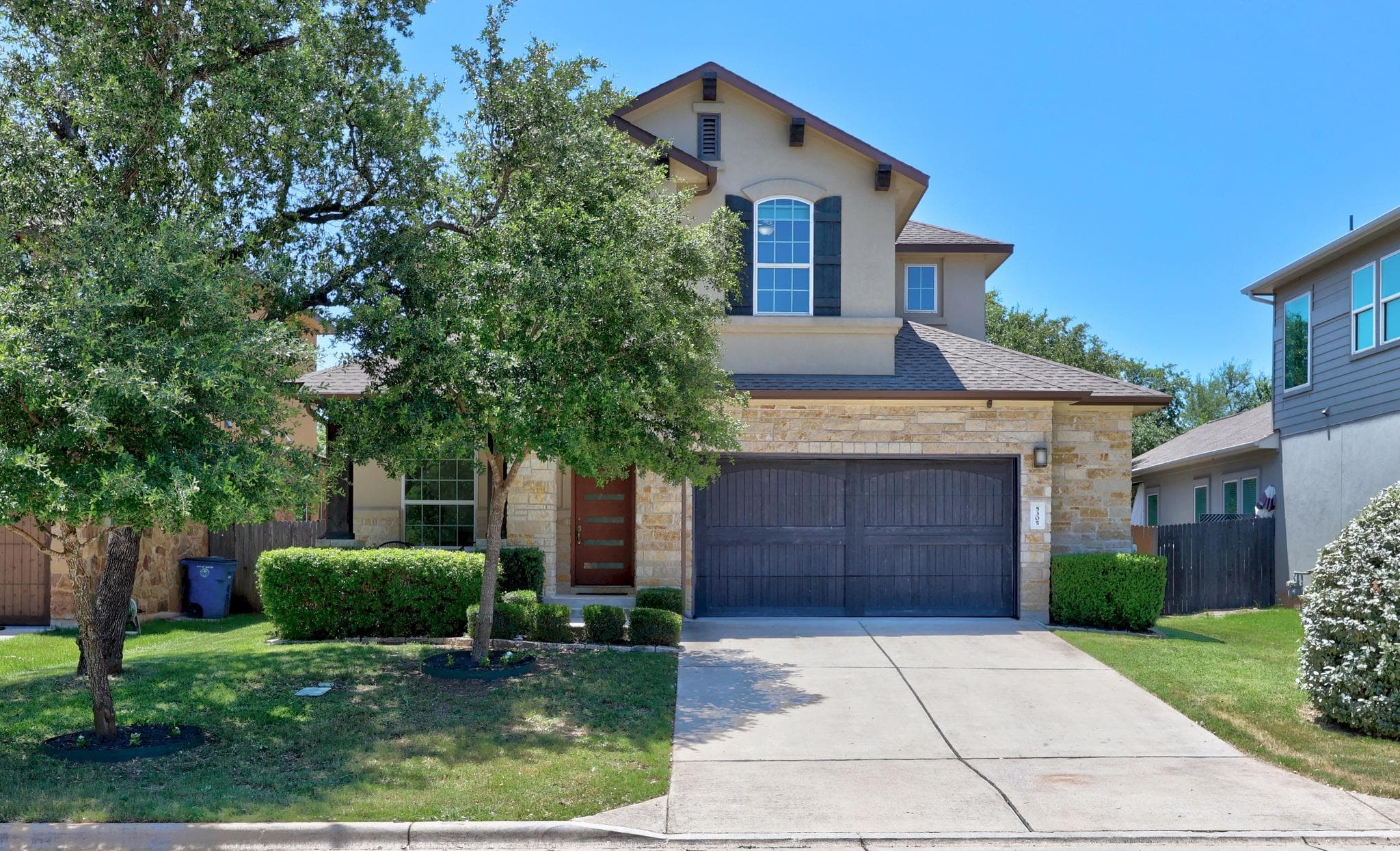 5305 Mandevilla Dr