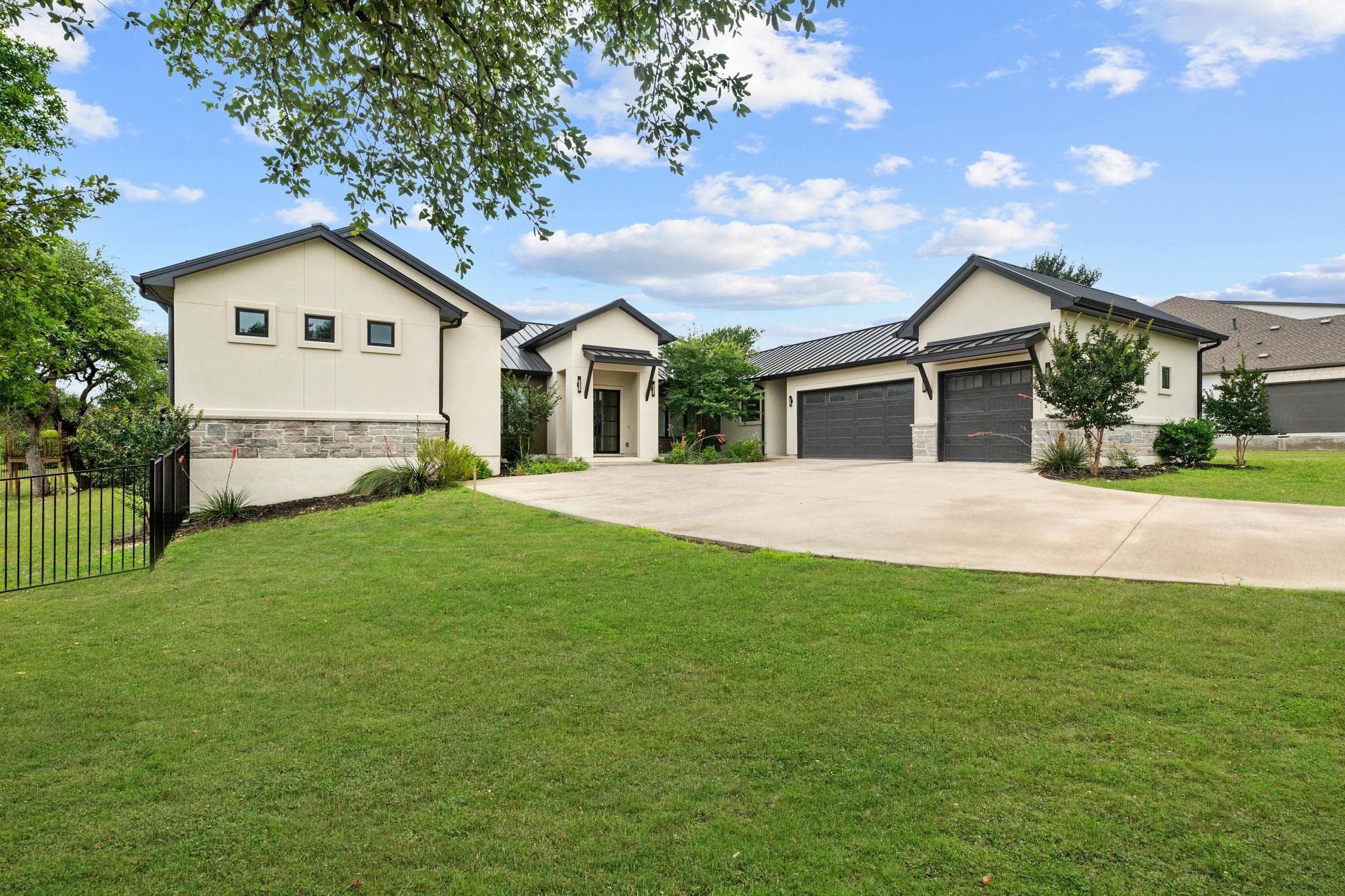 125 Stockman Dr