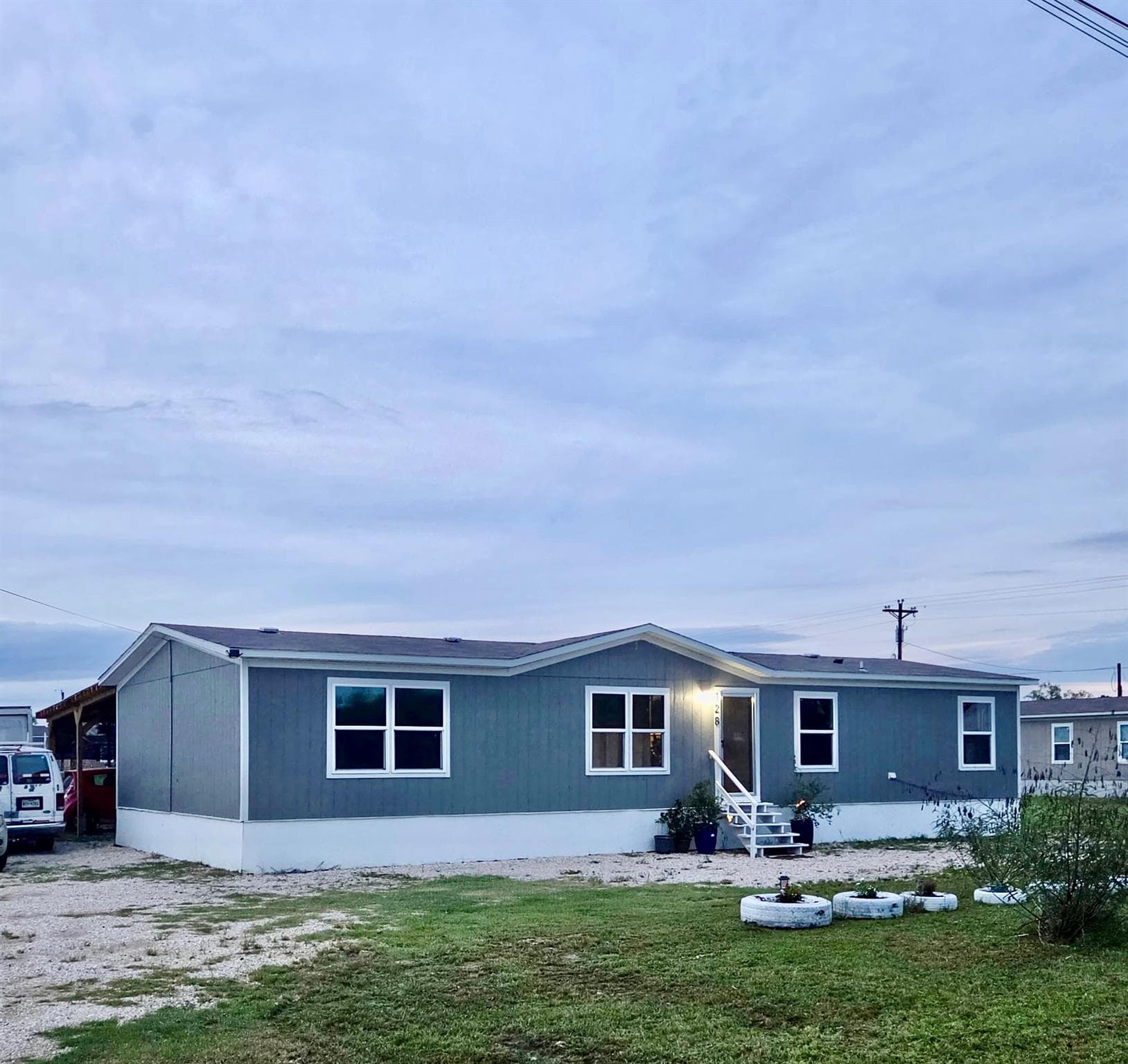 128 Ciervo St