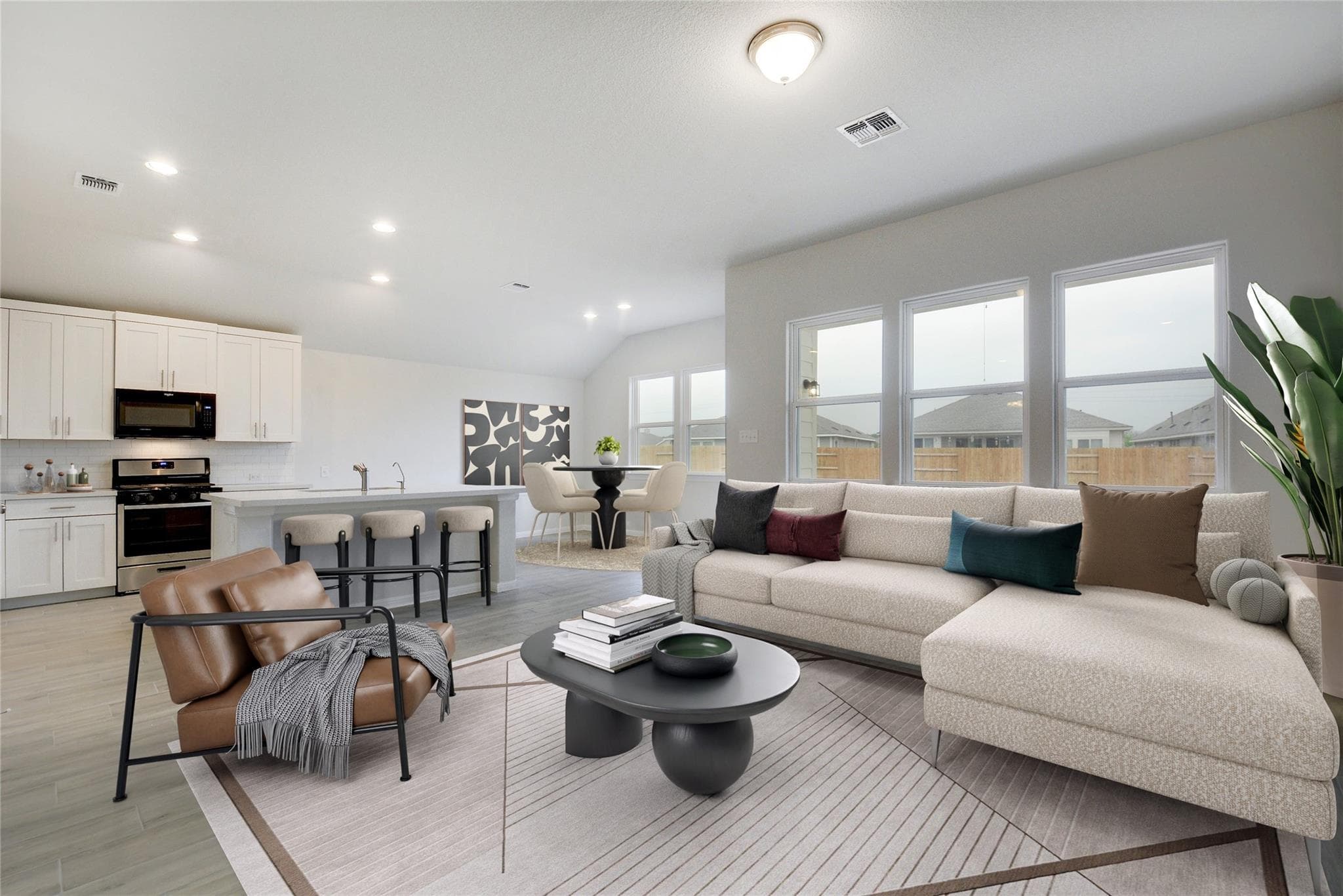 134 Edgewater Trl