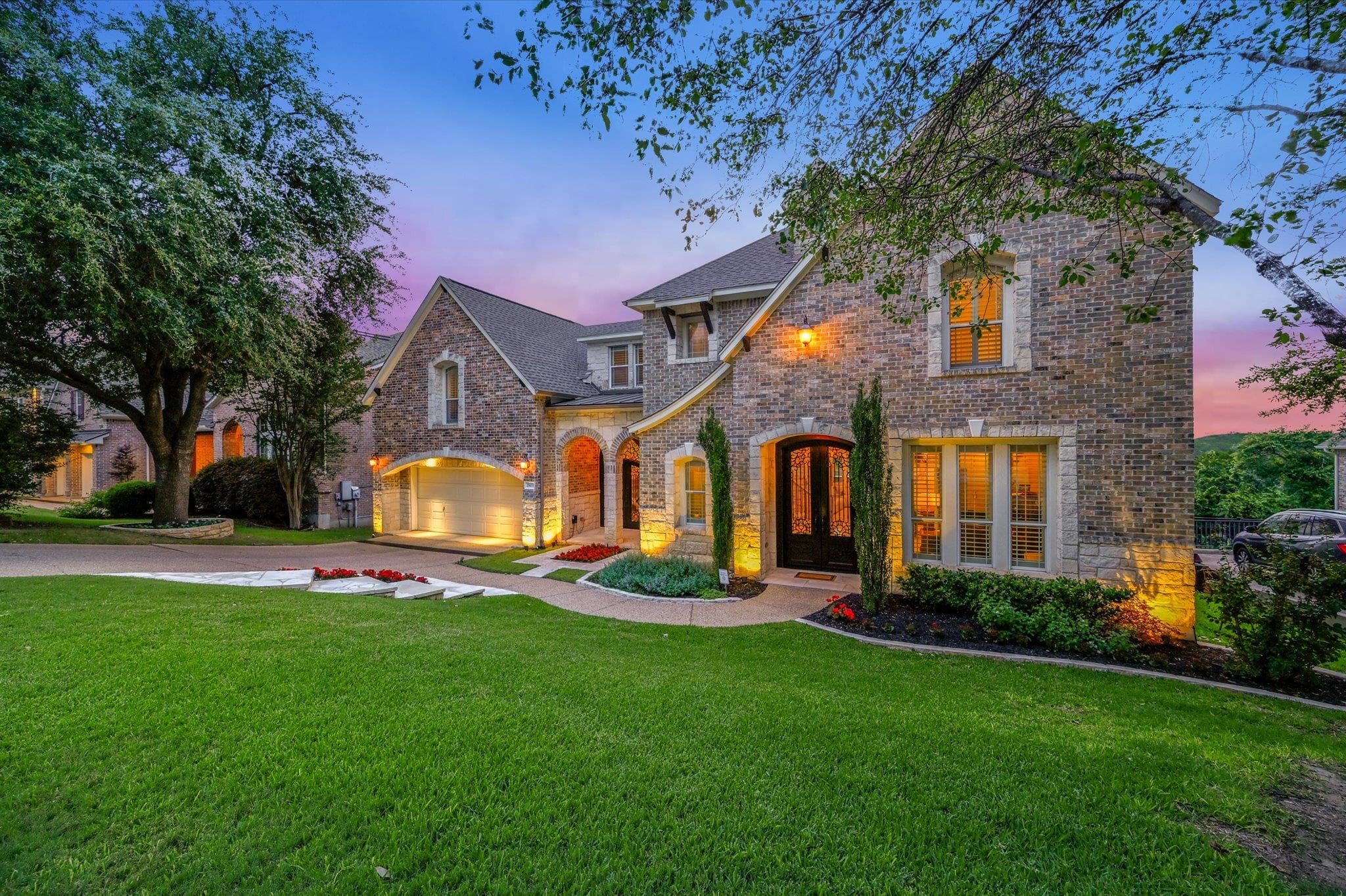 2803 Welton Cliff Dr