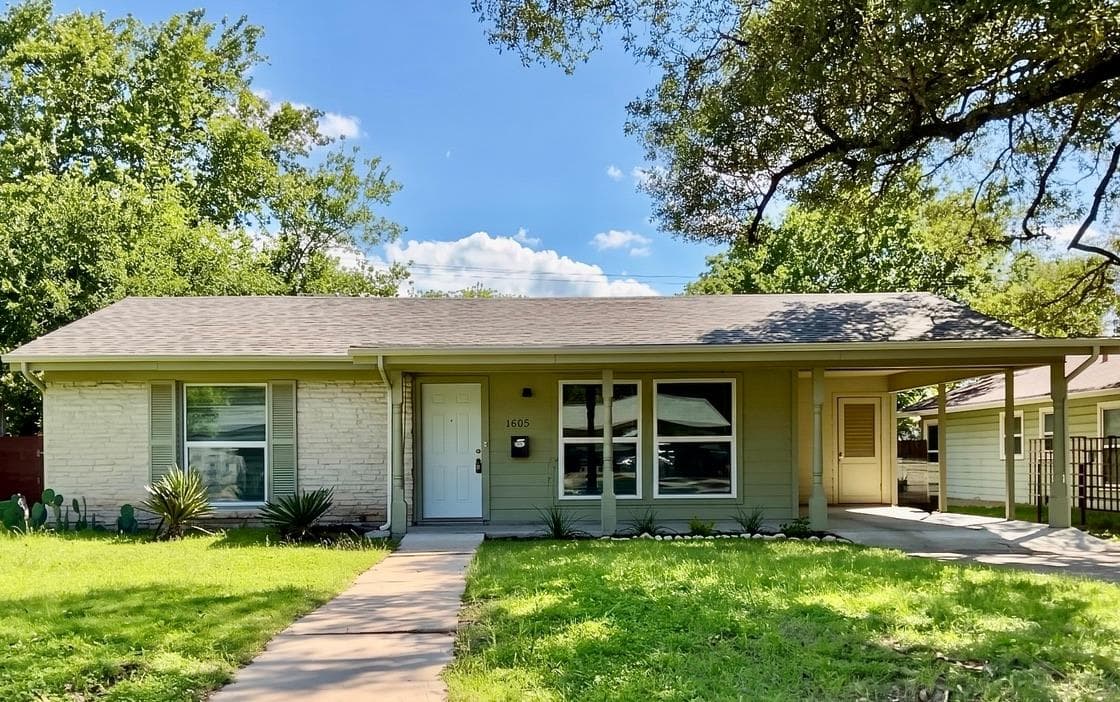 1605 Sweetbriar Ave