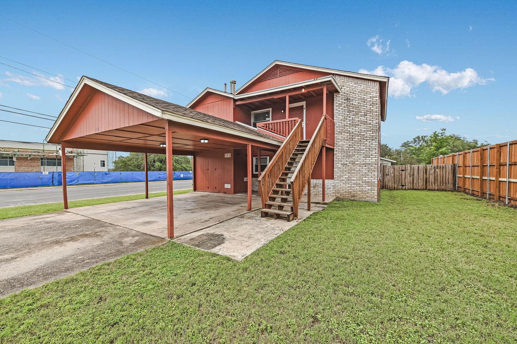 2111 Oak Motte Ln