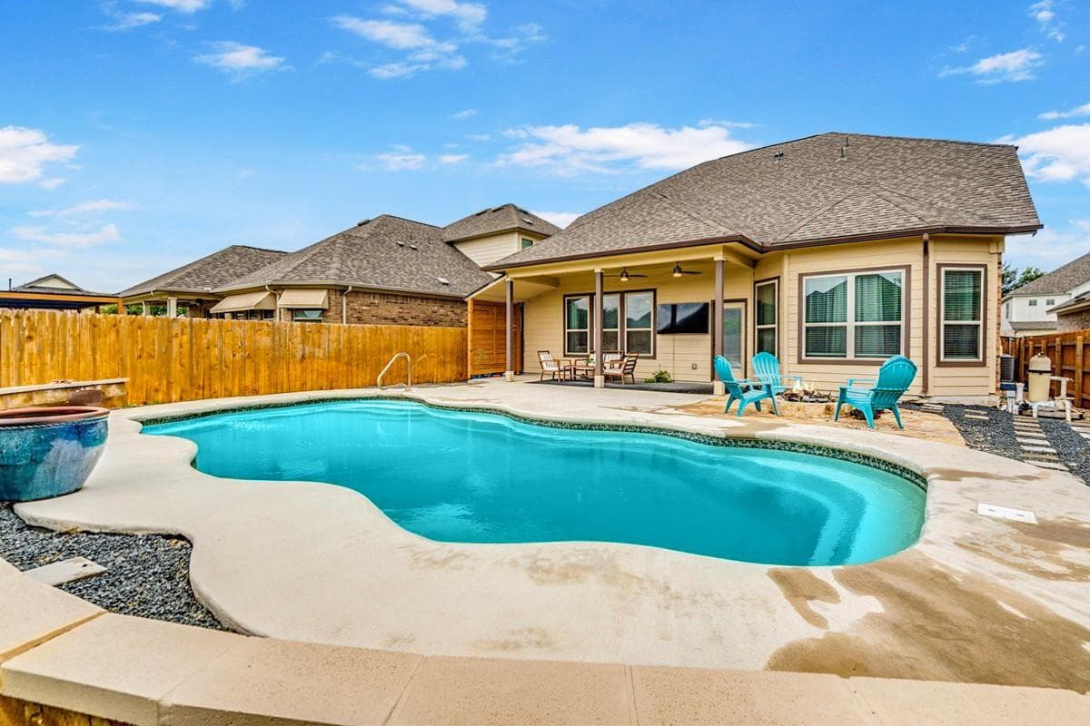 610 Stonewood Ln